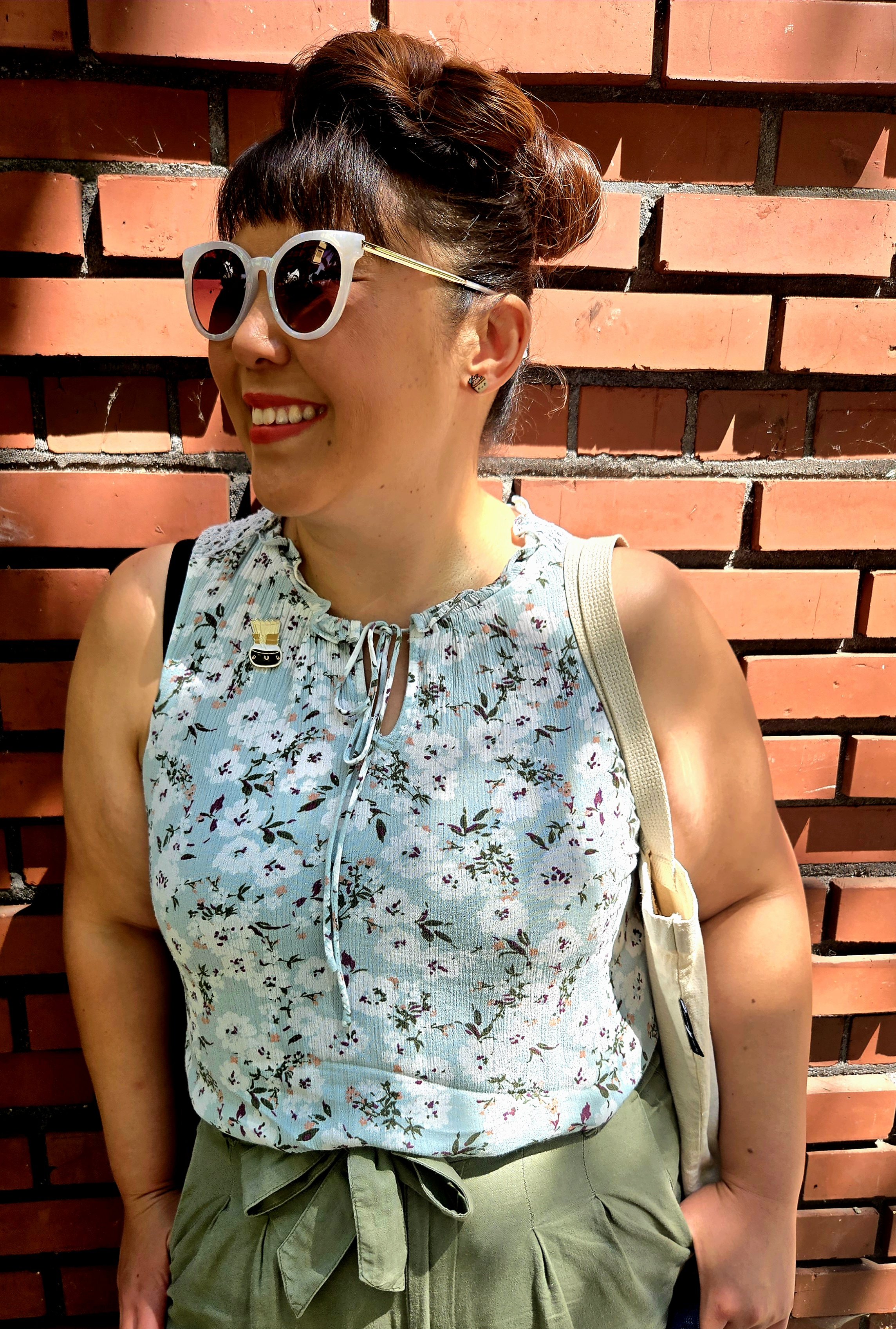  Molly McCarthy  began swing dancing in 2017 before moving up to Portland. She started off learning lindy hop and then made the leap to collegiate shag in 2019. She has spent the last several years practicing and dancing shag along with teaching and 