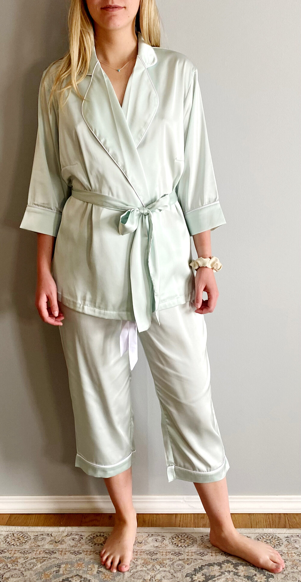 Women's Sleepwear Silky Soft Satin Women Top & Capri Pajama Set