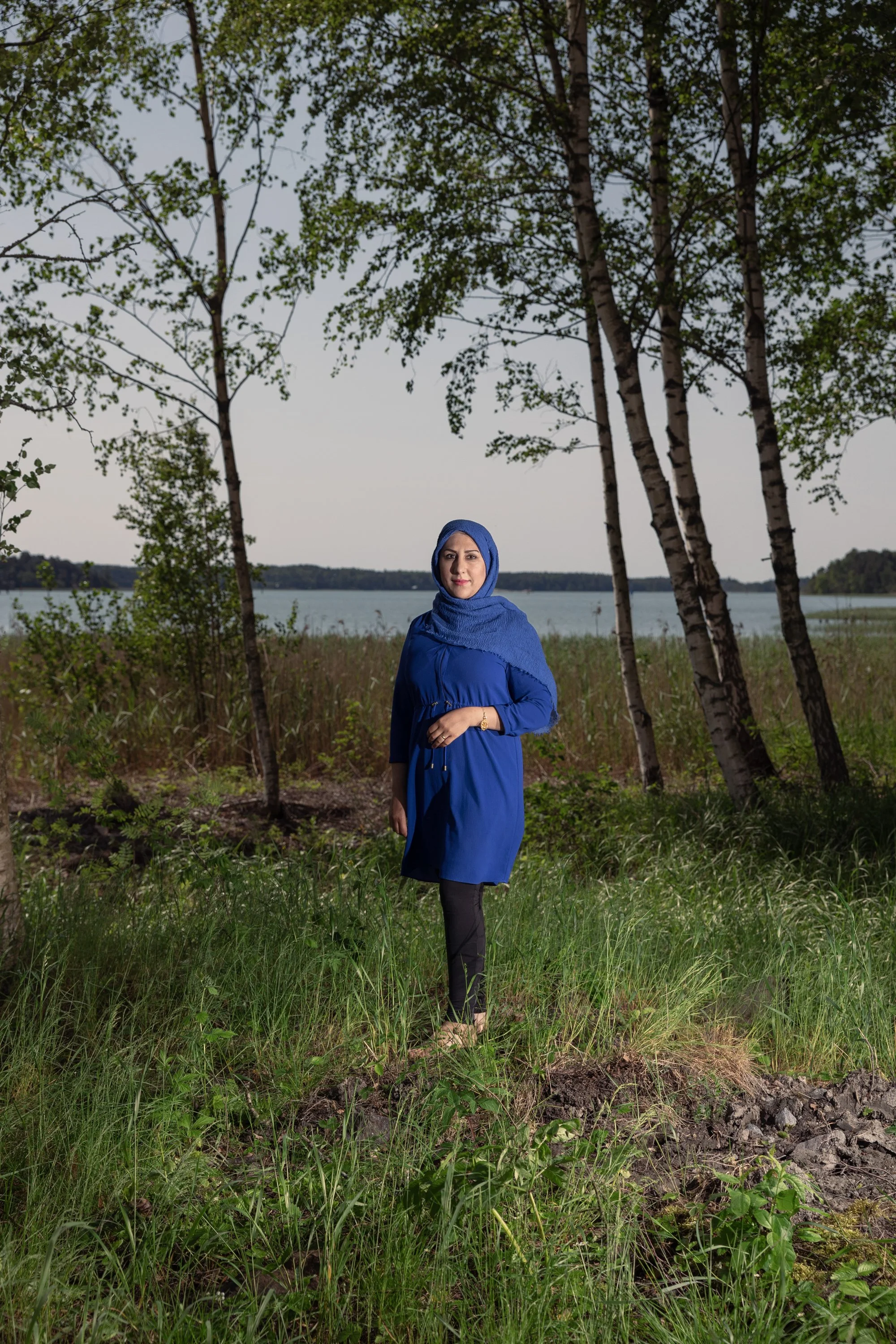 Portrait of Hazha Mustafa, from an article about acquiring Finnish citizenship in Suomen Kuvalehti.