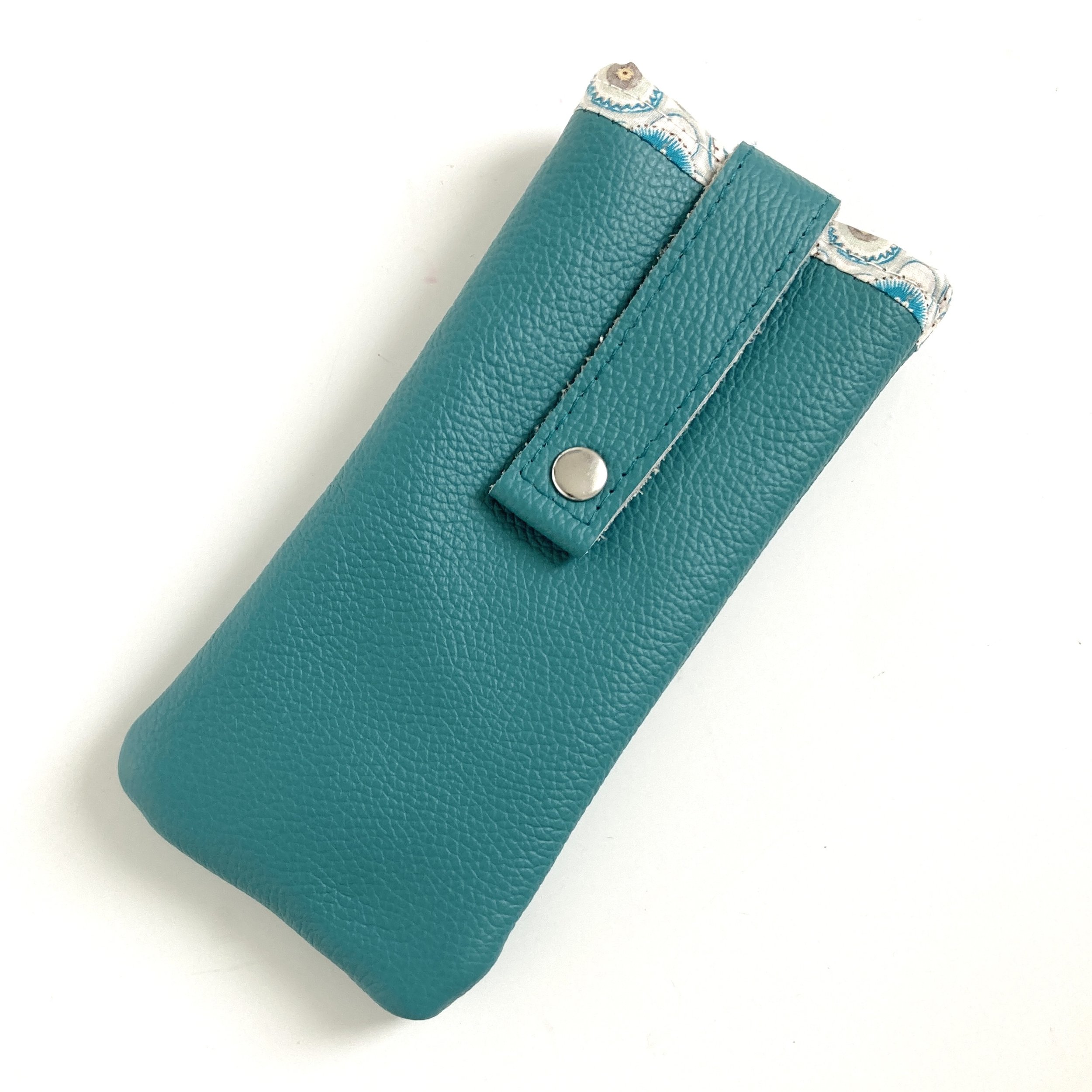 Glasses Case teal Maddocks.jpg