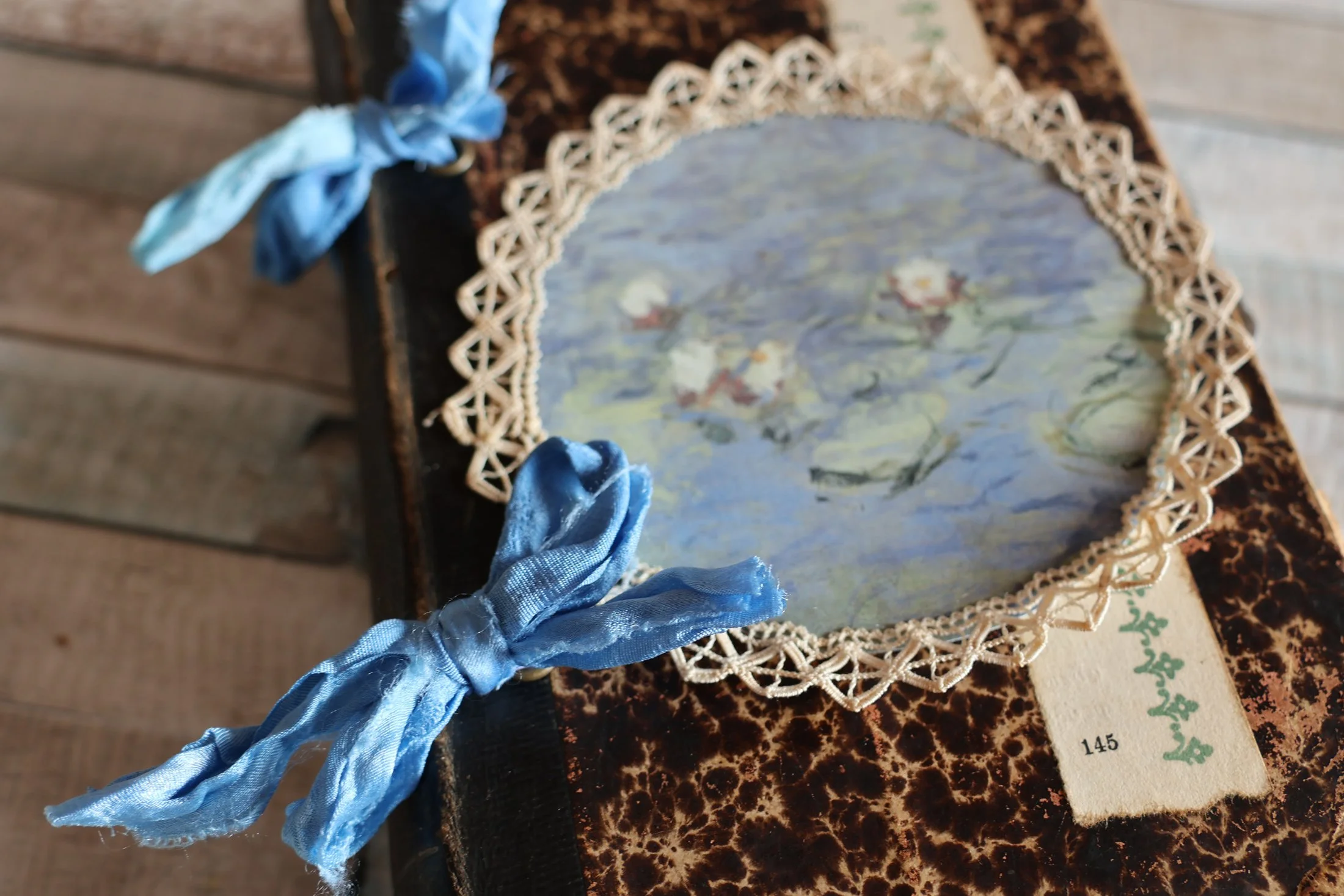 Rangement de cartes postales