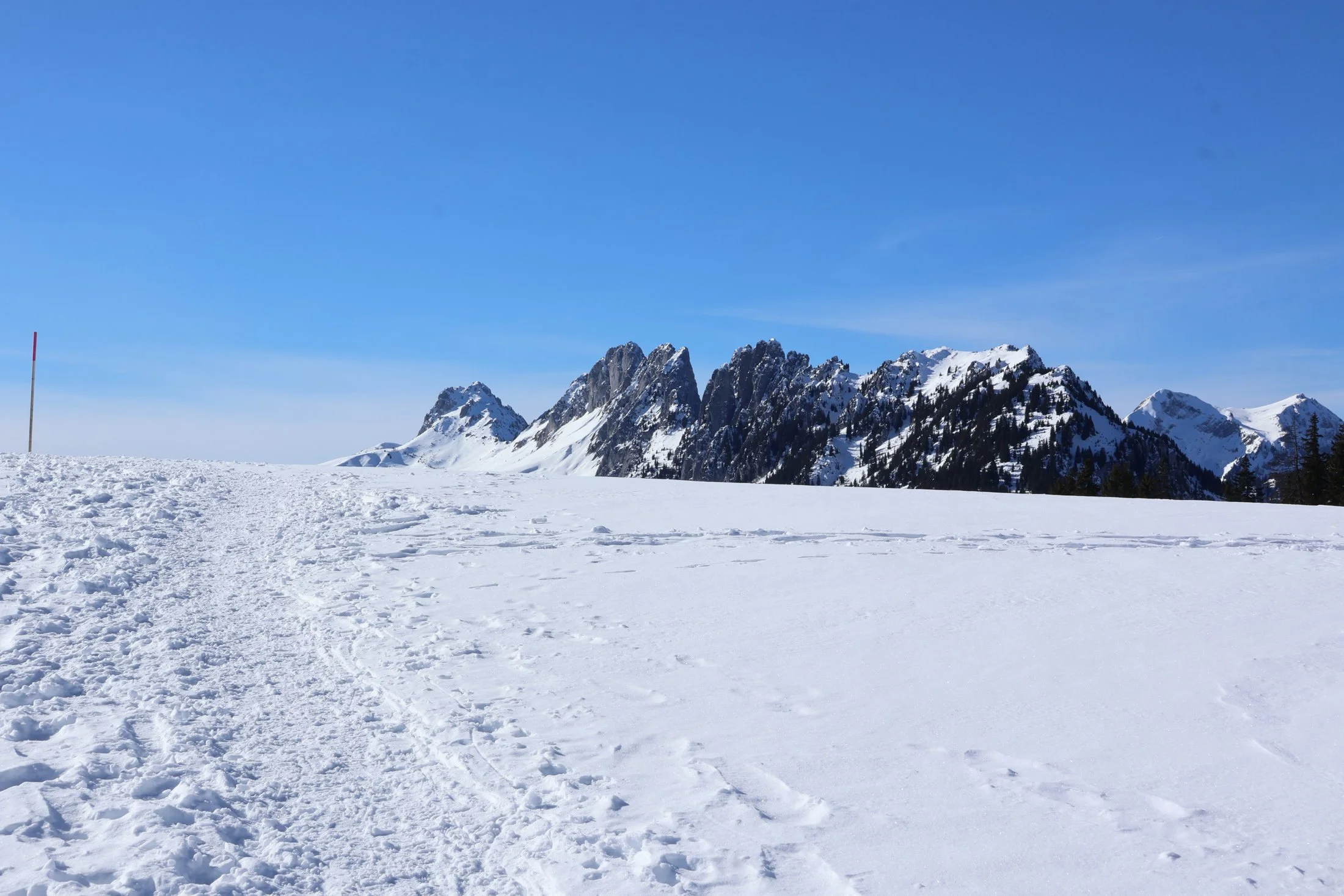 Randonnée hivernale au Col du Jaun