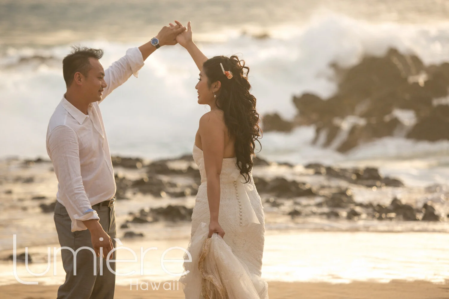 Stylish Maui Beach Wedding Package