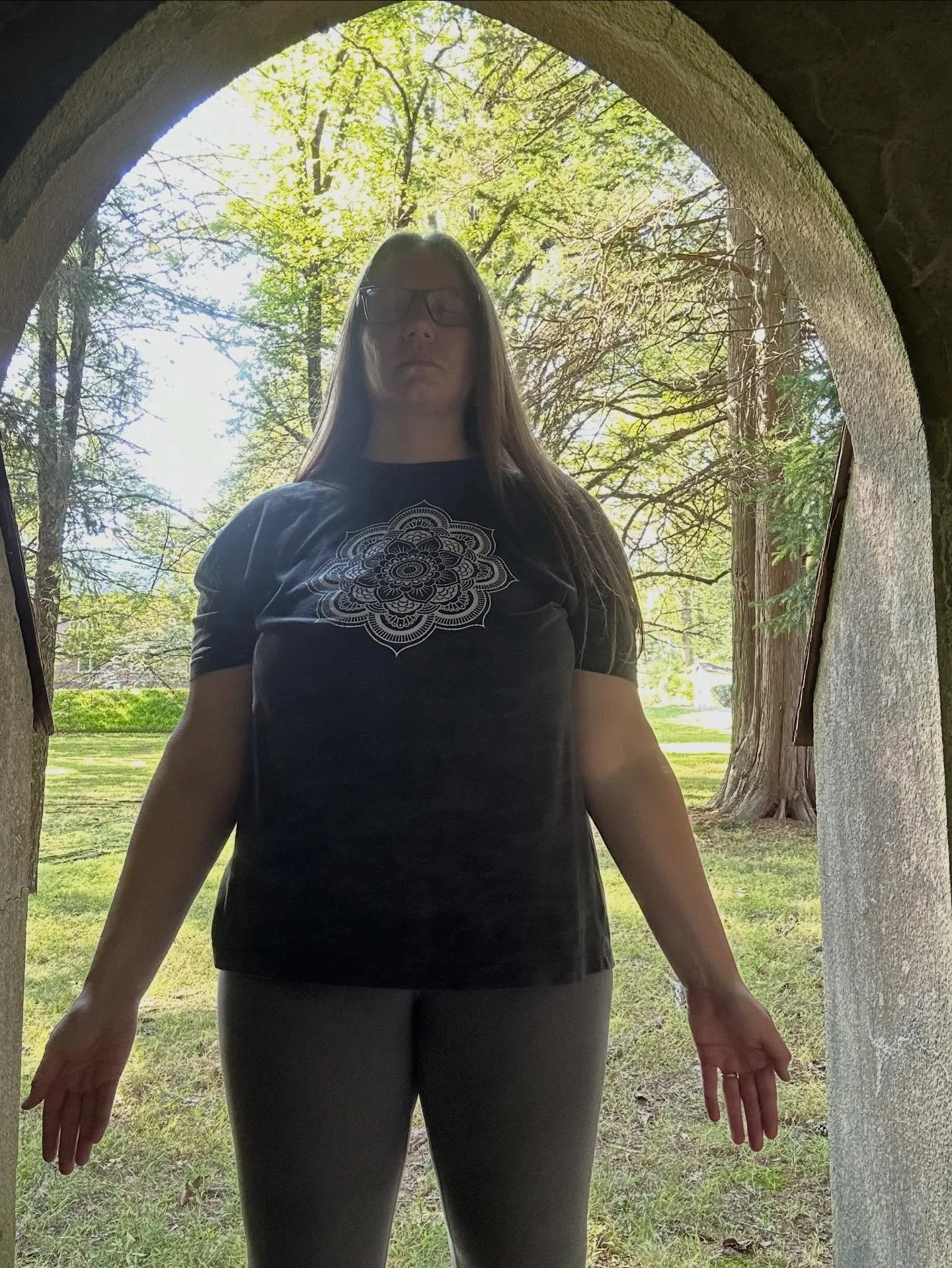 When I first got sober, I thought I just needed to stop drinking. But without a plan, I kept spinning in the same emotions and chaos.
It wasn’t until I created a recovery plan—with daily rituals, accountability, and energy healing—