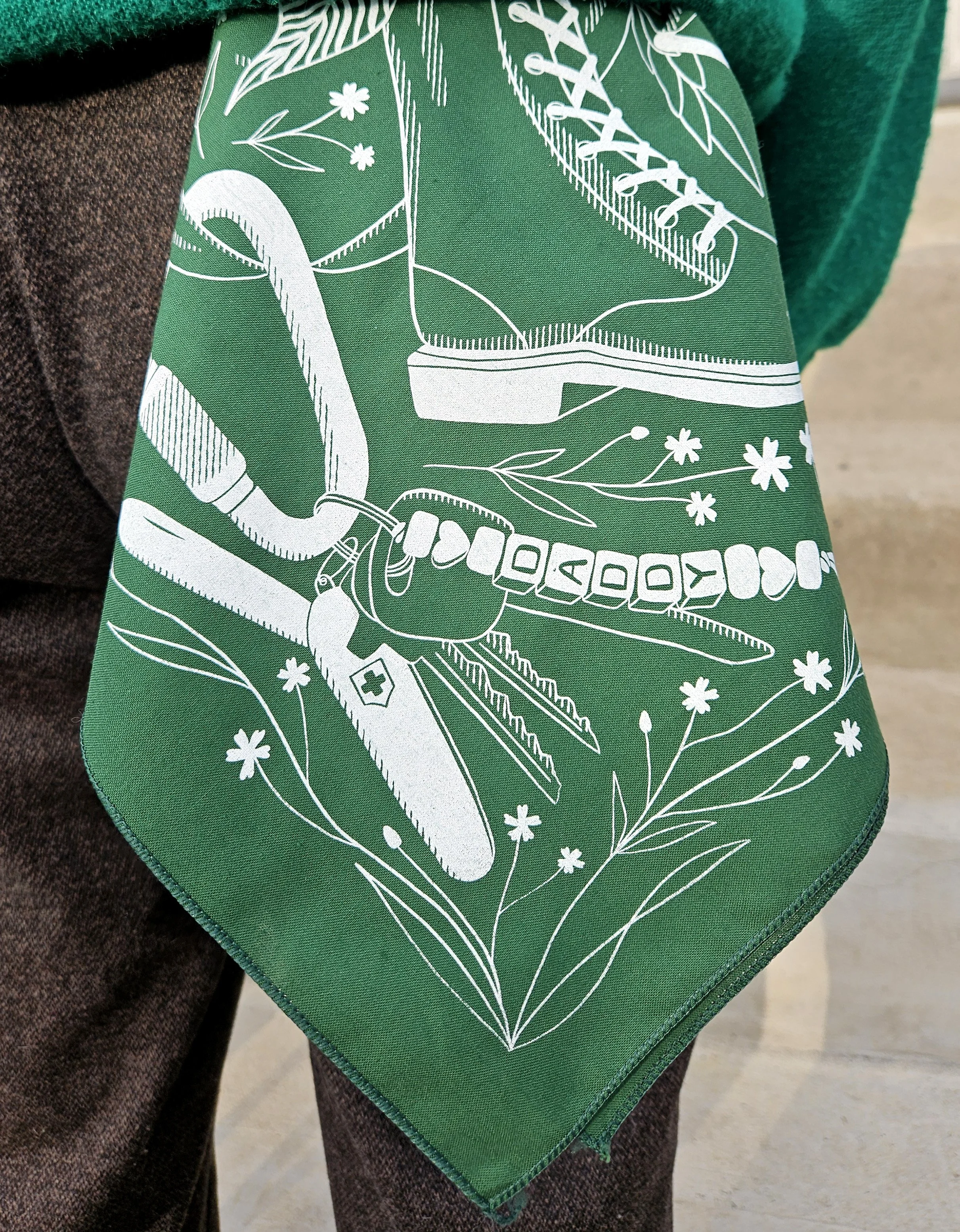 Hunter_Green_Hanky_3.jpg