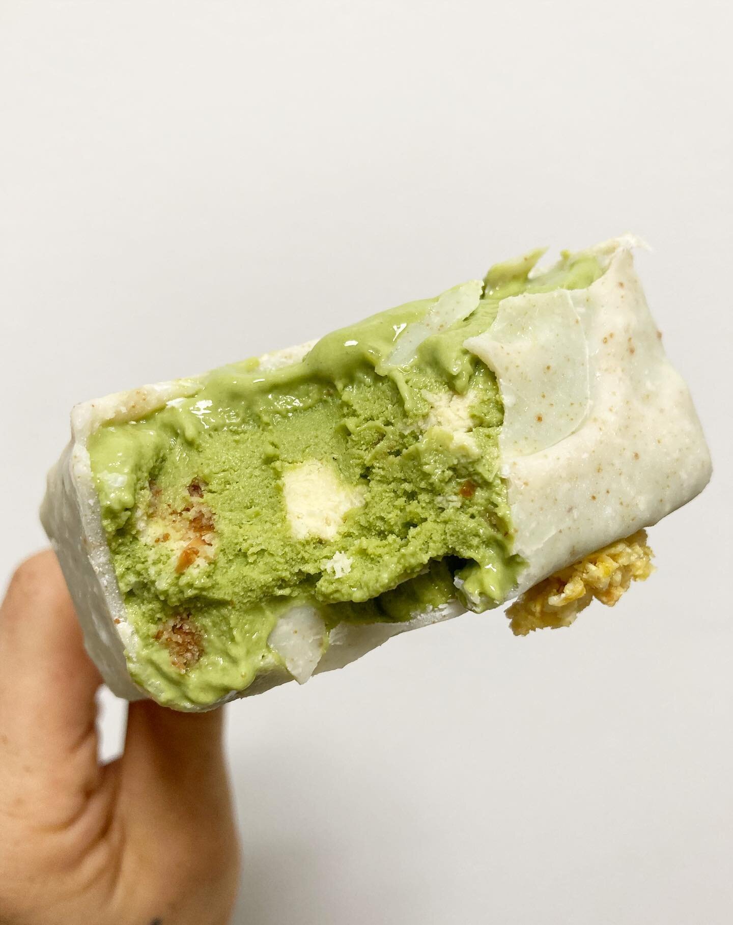 Matcha Ice Cream Bar... with chunks of Cheezecake and blips of pineapple. Coconut butter shell.
Made here. We even make the coconut butter. Because we are hardcore diy folks and love knowing what goes in to our food that we offer to the people of thi