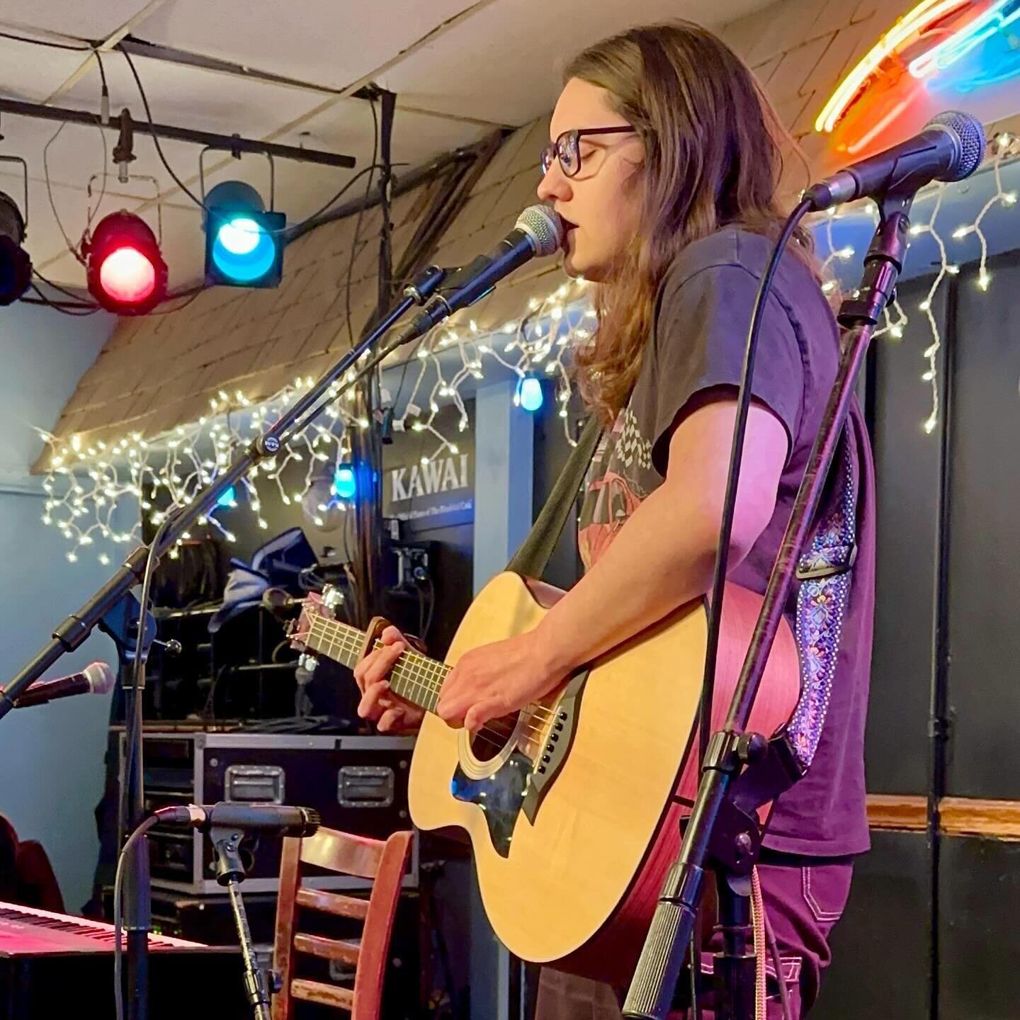 Nashville 🎸

Had the opportunity go to Nashville over spring break. It was awesome!! I got to perform at the @stationinnnashville Bluegrass Jam and the @bluebirdcafetn. Extremely grateful for the opportunity. Videos to come soon