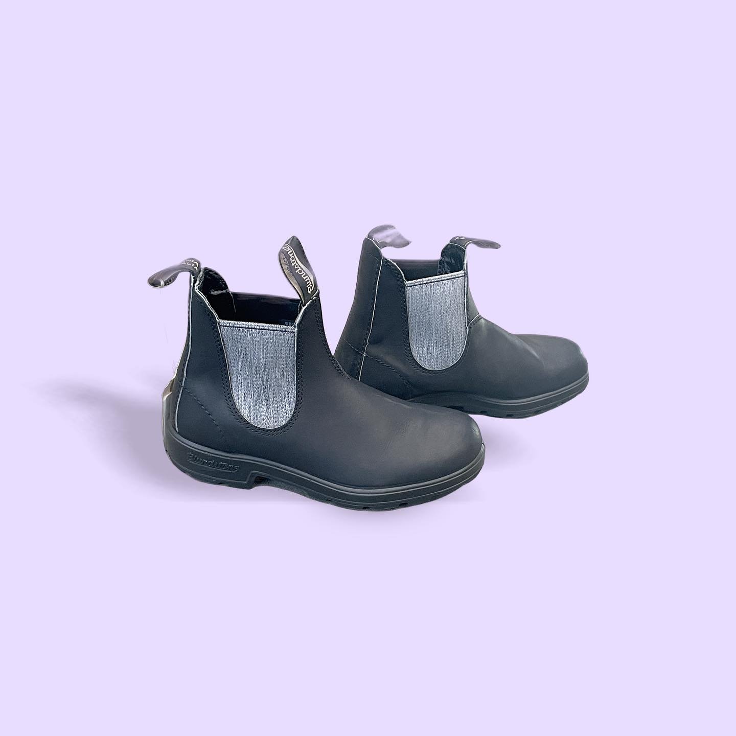 Brand new, nobody else has these, ✨blundsteezies✨ 

Women&rsquo;s size 6.5
MSRP: $209 // CC: $119