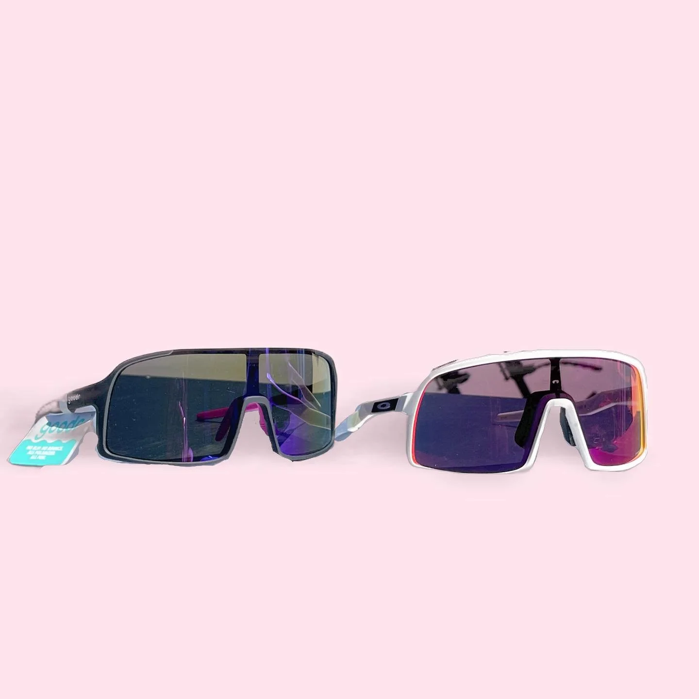 Blink and I&rsquo;m already gone 🚵💨

Glasses guaranteed to make you faster!

Oakley White Sturo Sunnies 
MSRP: $203 CC:$120

Gooder Black Astro G Sunnies *brand new*
MSRP: $45 CC: $35