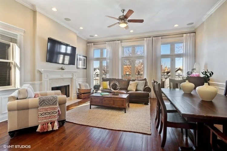 SOLD - EXQUISITELY DETAILED LINCOLN PARK PENTHOUSE WITH PRIVATE ROOF DECK