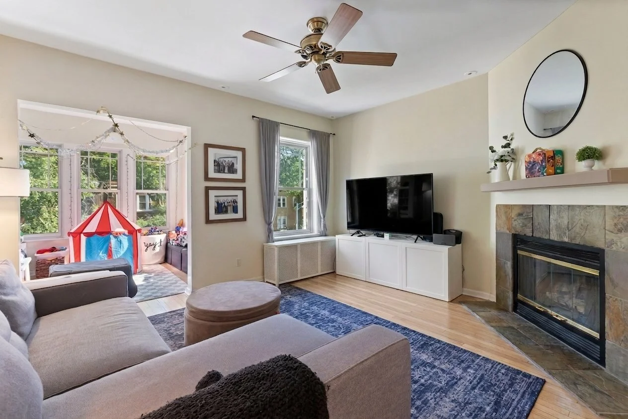 2nd floor livingroom.png
