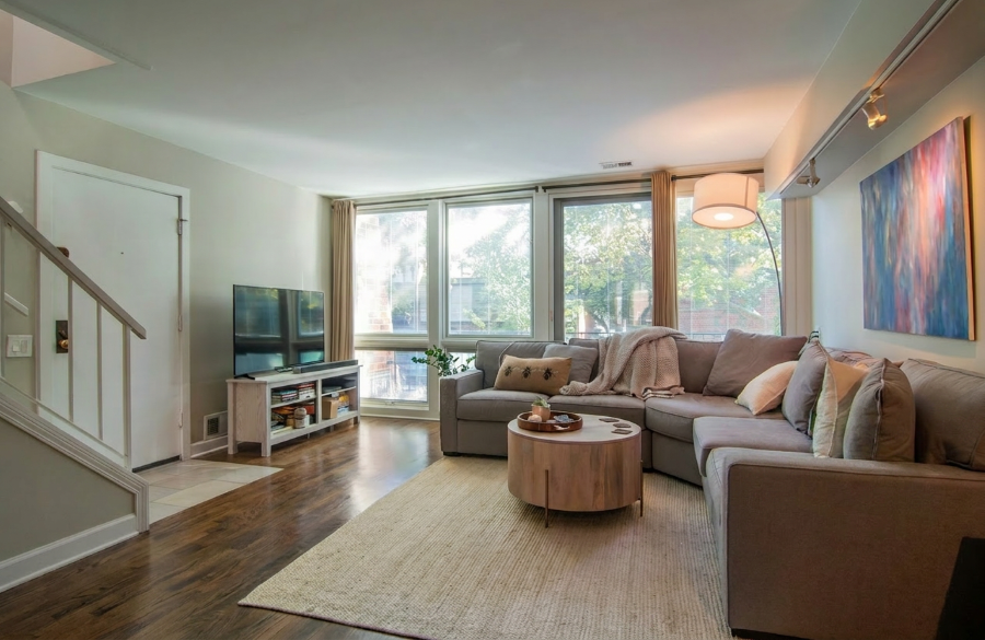 Unit 2 livingroom.png