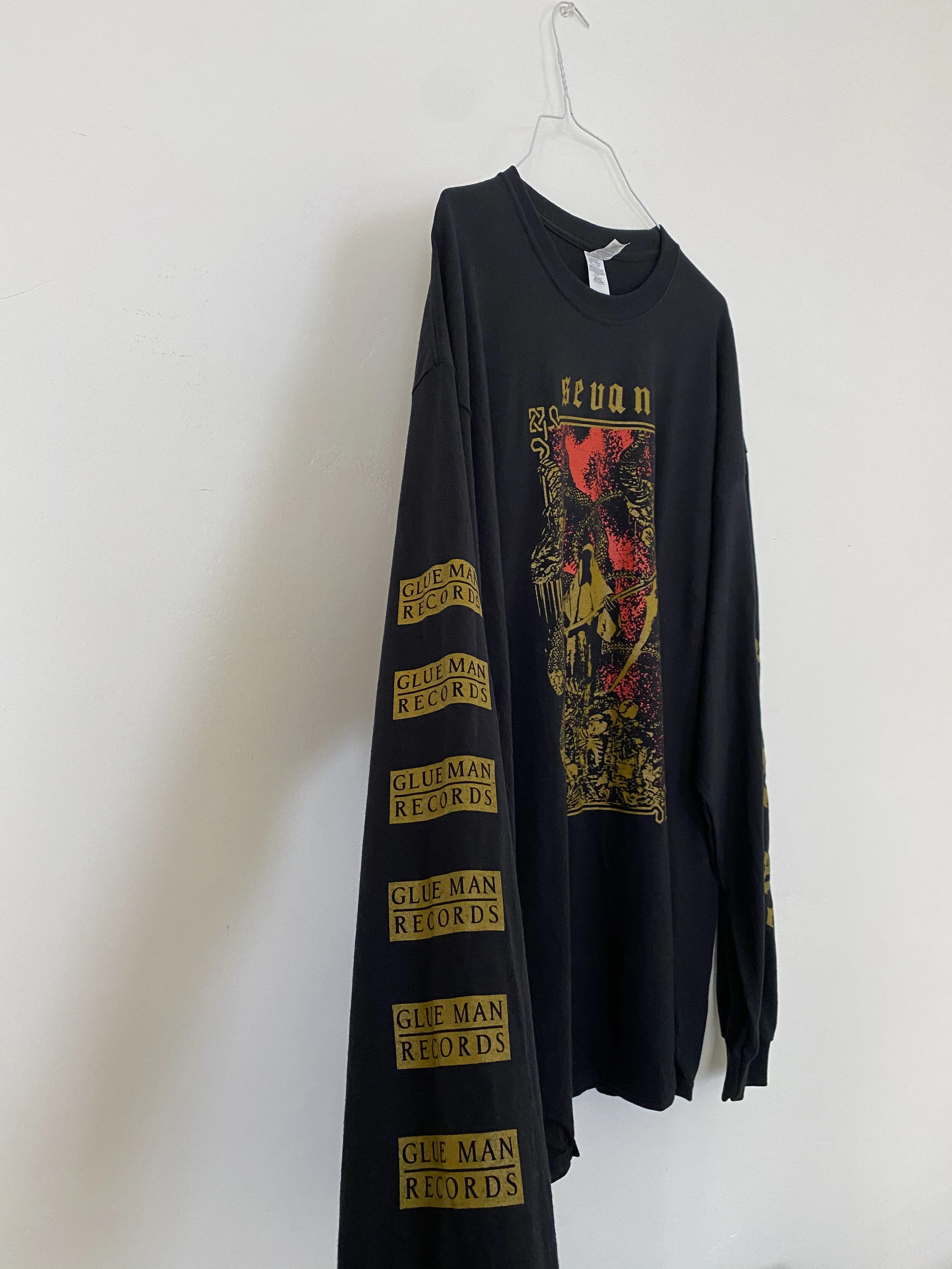 Sevan Longsleeve 1-2.jpeg