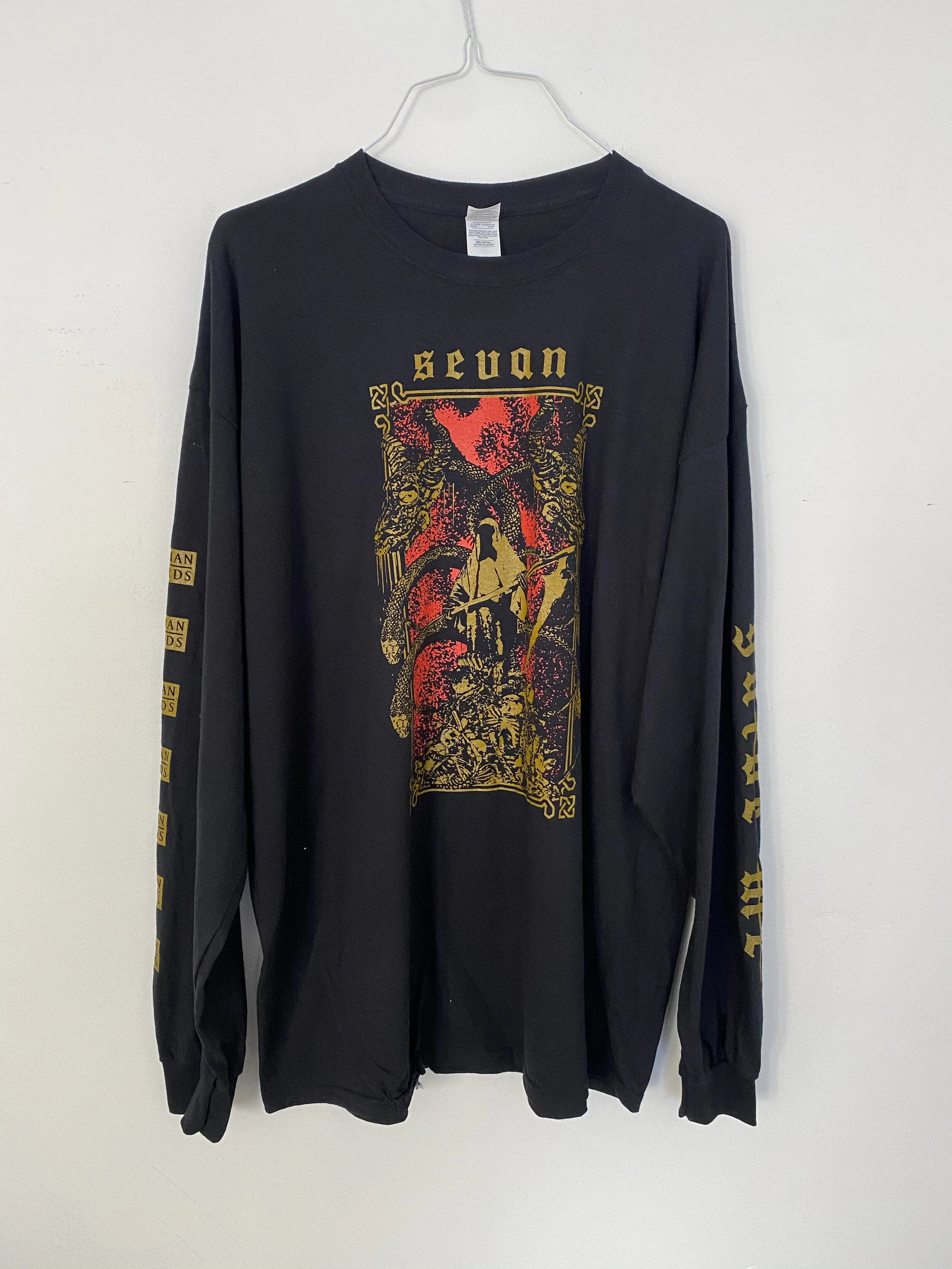 Sevan Longsleeve 1-1.jpeg