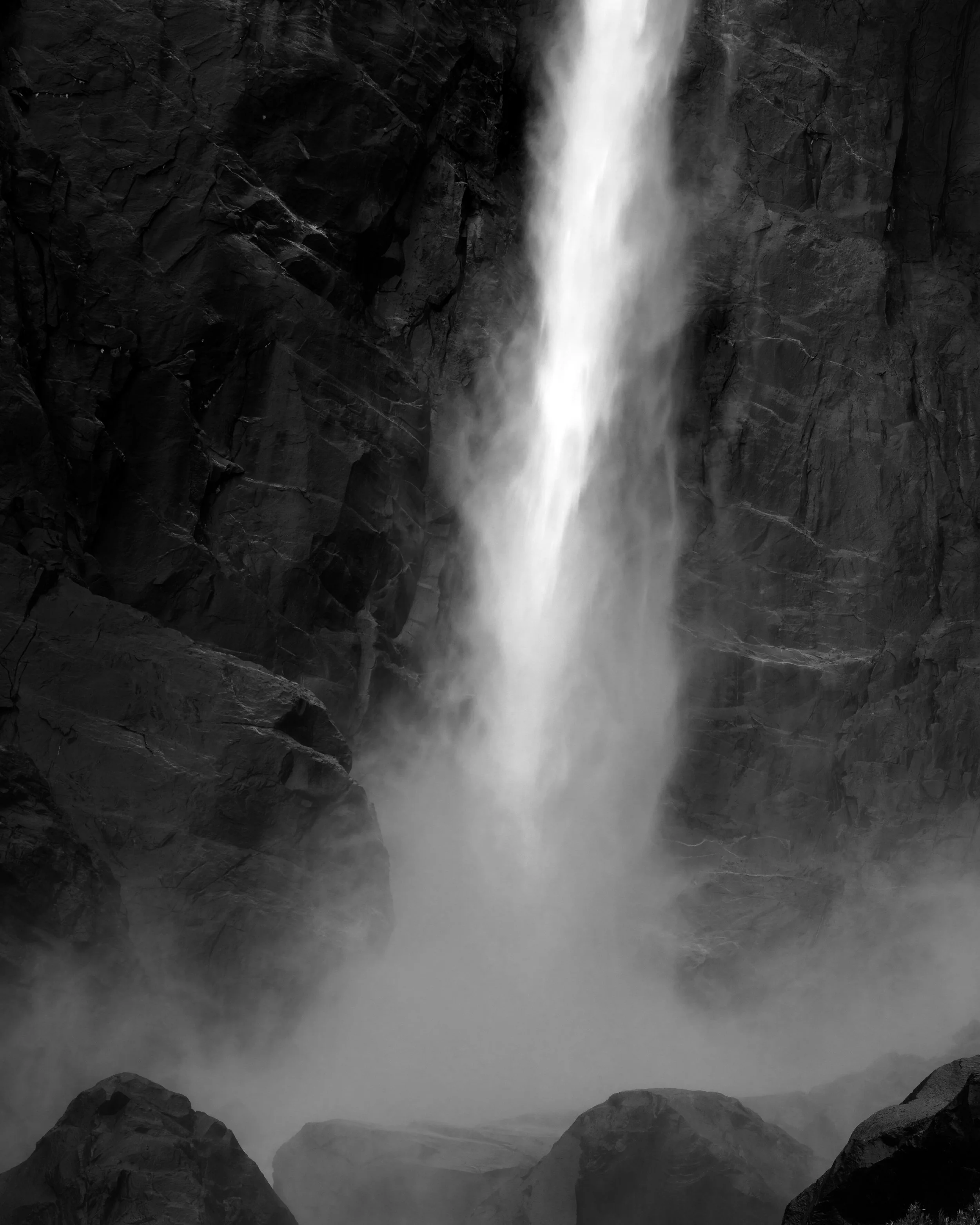 Yosemite in black and white