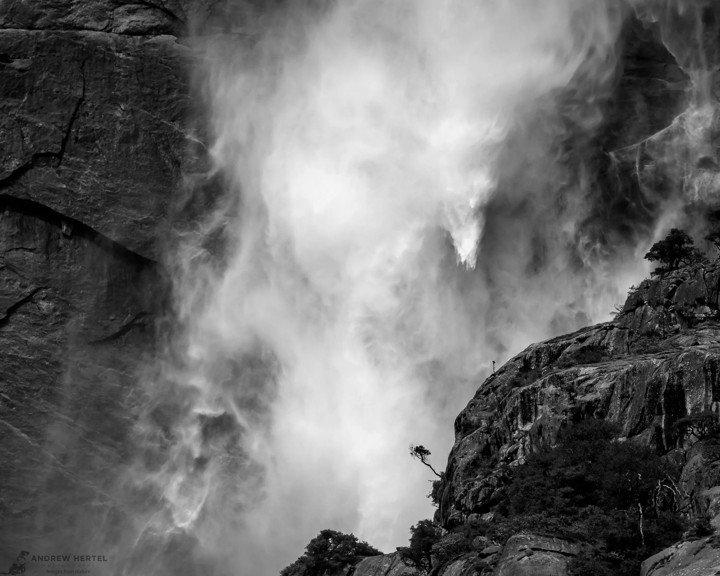 Yosemite in black and white