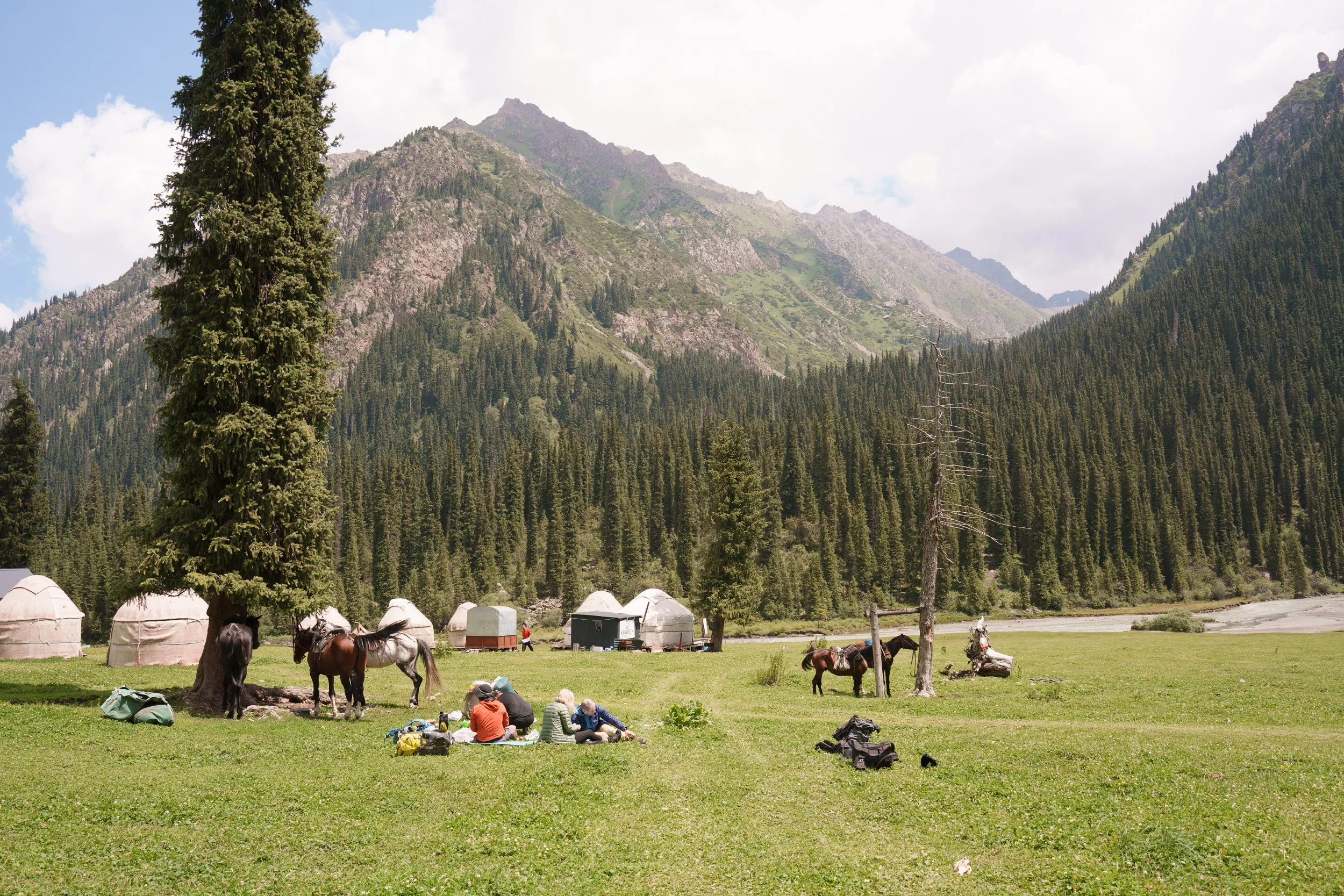 Andrew Hertel-Kyrgyzstan-1124-Working_Squarespace_2500x1667_U_100.jpg