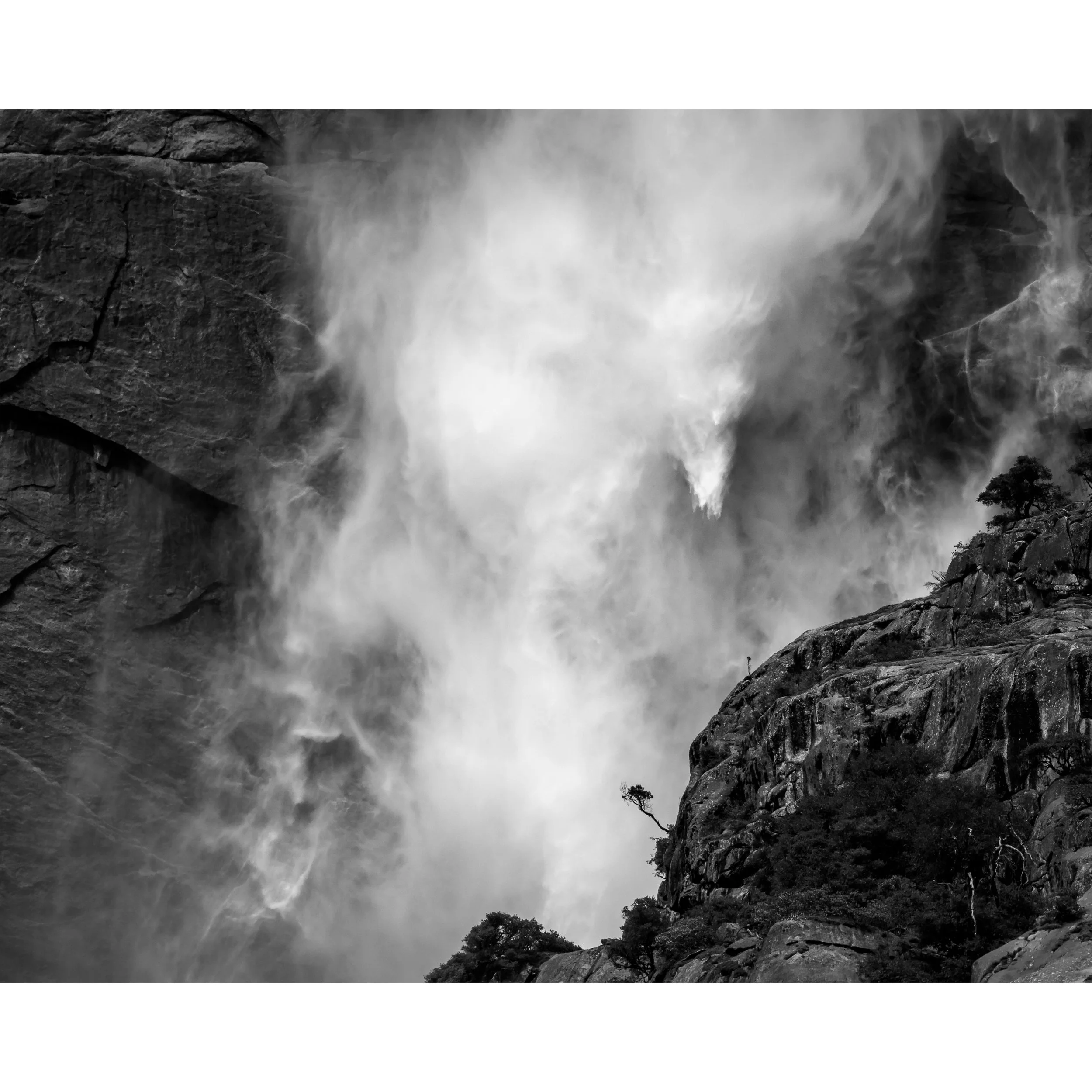 Andrew Hertel-Yosemite Spring-1654-Working_1x1_3840x3840_U_100.jpg