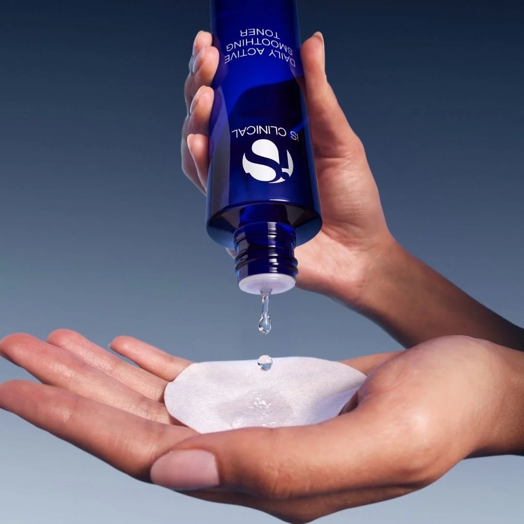 iS Clinical DAILY ACTIVE SMOOTHING TONER_03.jpg