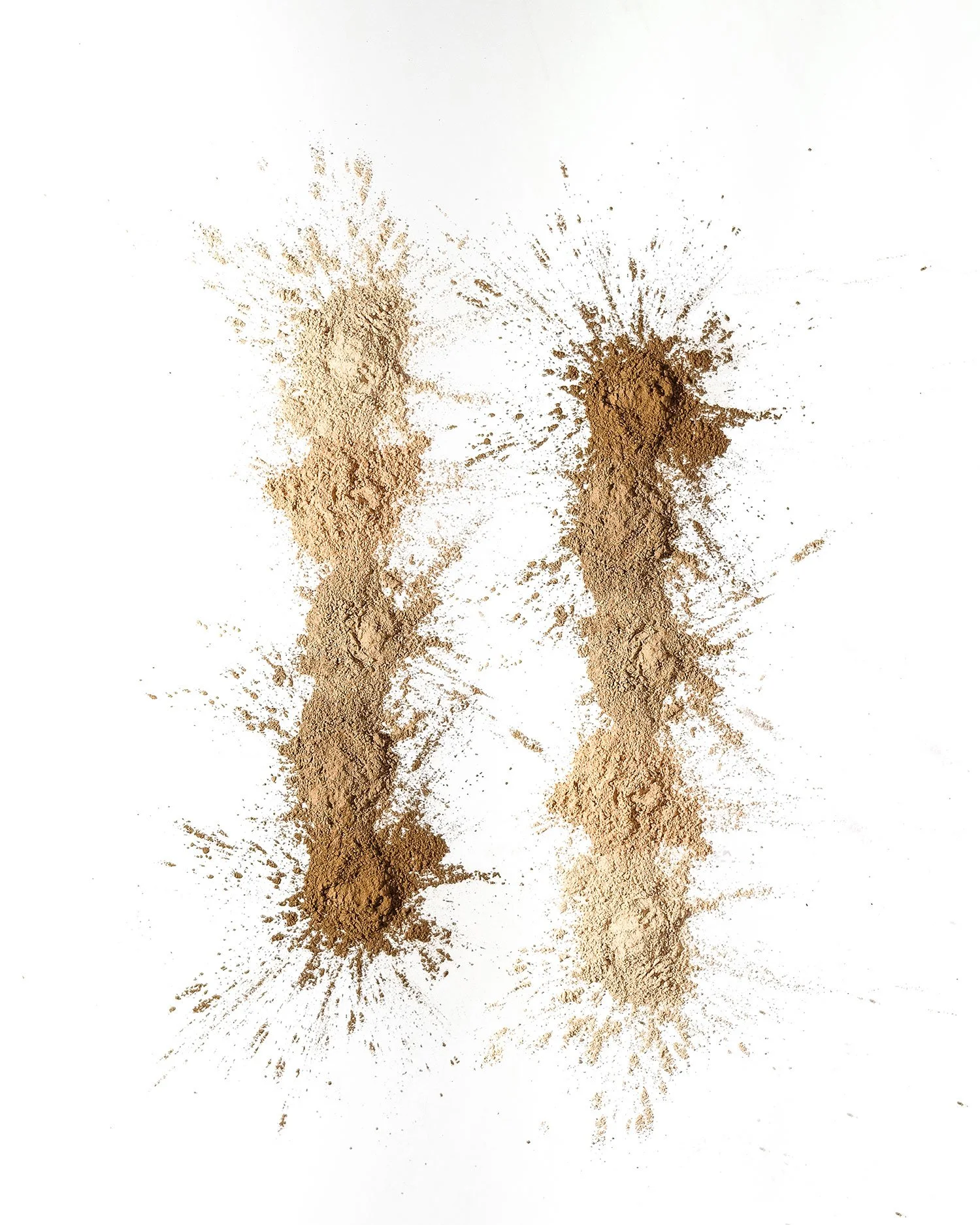 iS Clinical PerfecTint Powder SPF 40 brush – tinted mineral sunscreen and antioxidant protection by JBH Aesthetics Camden