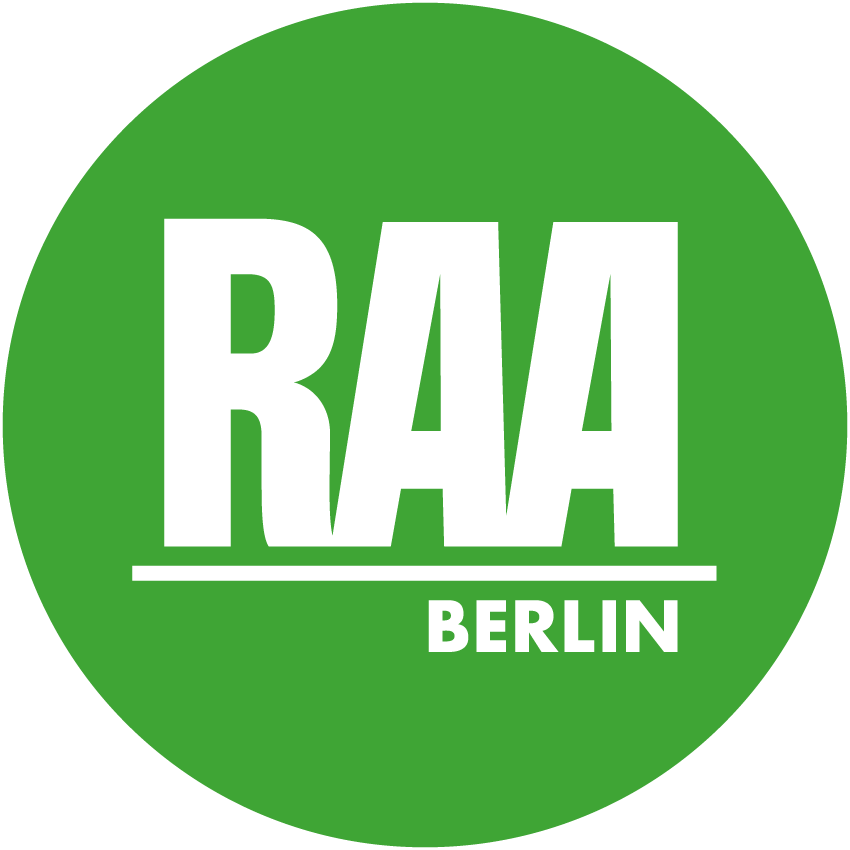 Publikation: Diskriminierungskritik - Bausteine Rassismus und anti-Schwarzer Rassismus - Erschienen Dezember 2023