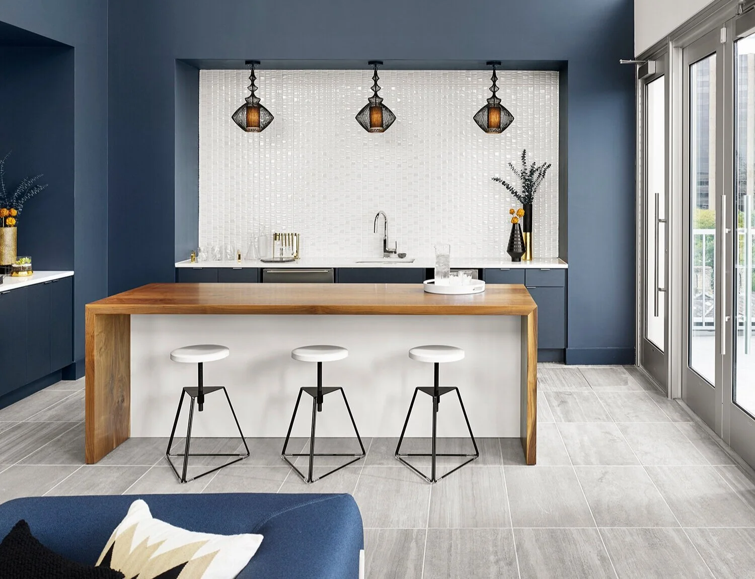 3a+Low+10thloungekitchen112628.jpg