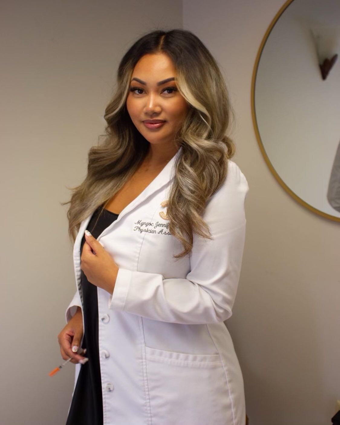 Welcome Myngoc to the Allcroft and Vallon fam! So excited to have another advanced injector taking over Western Ma! We want to extend the celebration to our patients by offering special pricing to see Myngoc during her first month! Tune in Monday for