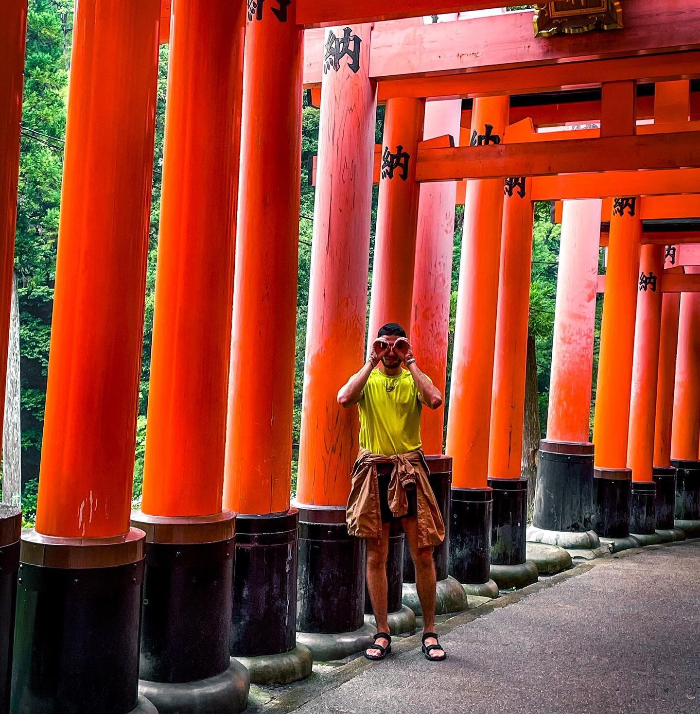 ⛩️ Kyoto ⛩️

12 hours of Torii trekking and bamboo booling 

+ Bryce downing the biggest bowl of ramen seen yet 🥵