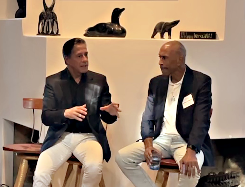  Superintendent Alberto M. Carvalho and Dr. Pedro Noguera in conversation. 