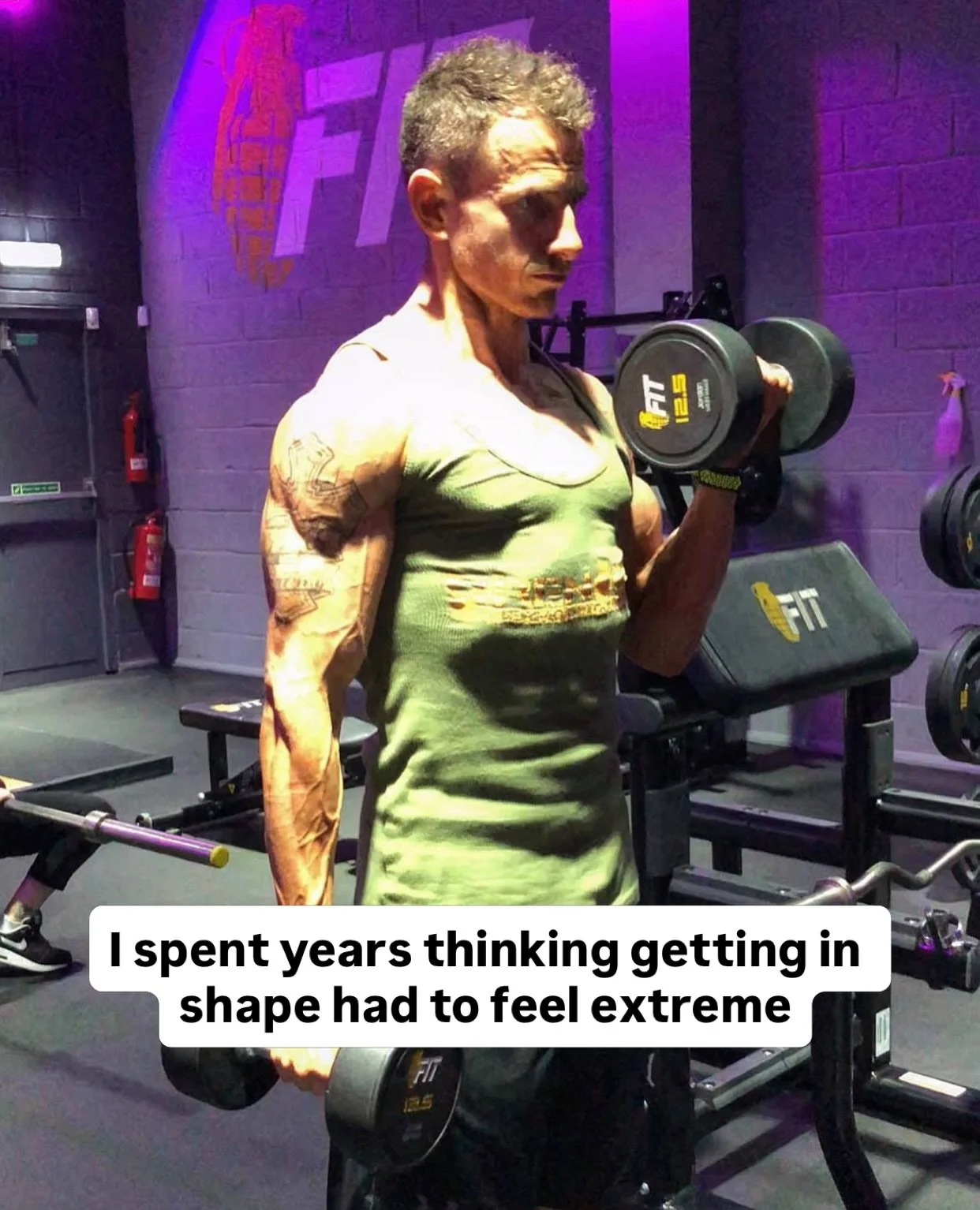 For years, I thought extreme dieting was the only way to get in shape.

More restriction, suffering, and sacrifice.

And less flexibility, balance, and room for real life.

And to be fair, that approach can get you great results in the short term.

I
