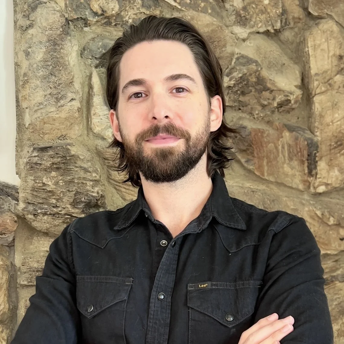 Eric Lee, Recording Academy Voting Member, is a top-rated vocal coach in Los Angeles with 20+ years of experience training singers across all genres.