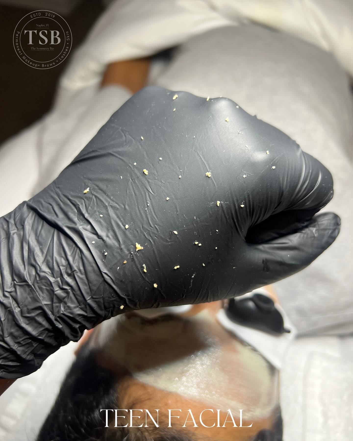 ✨ Let&rsquo;s make self care for teenage boys normal! ✨

Between all the changes teens go through, the struggle can be real when it&rsquo;s visible on the face. A good at home skincare routine is important, and we&rsquo;ll help keep it simple too for