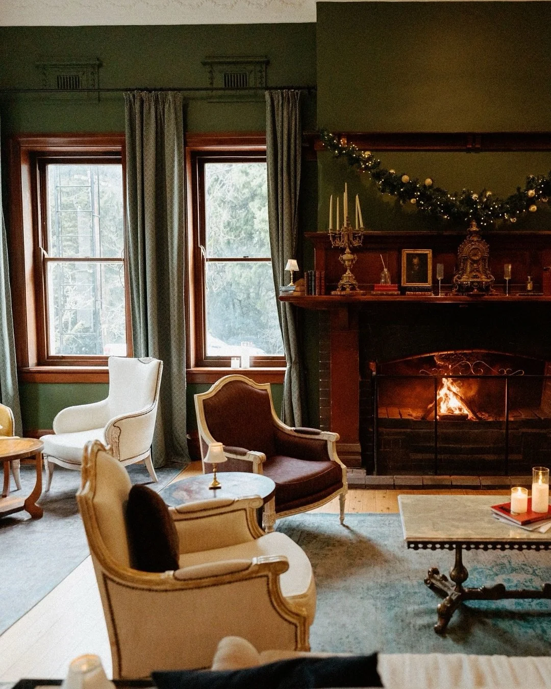 Autumn is here and The Southern Highlands turns on the charm &mdash; misty mornings, golden trees, long lunches, and in out case, fireplaces flickering since your grandparents were born. 

See you soon.

#TheRobertsonHotel #TheRobertson #southernhigh