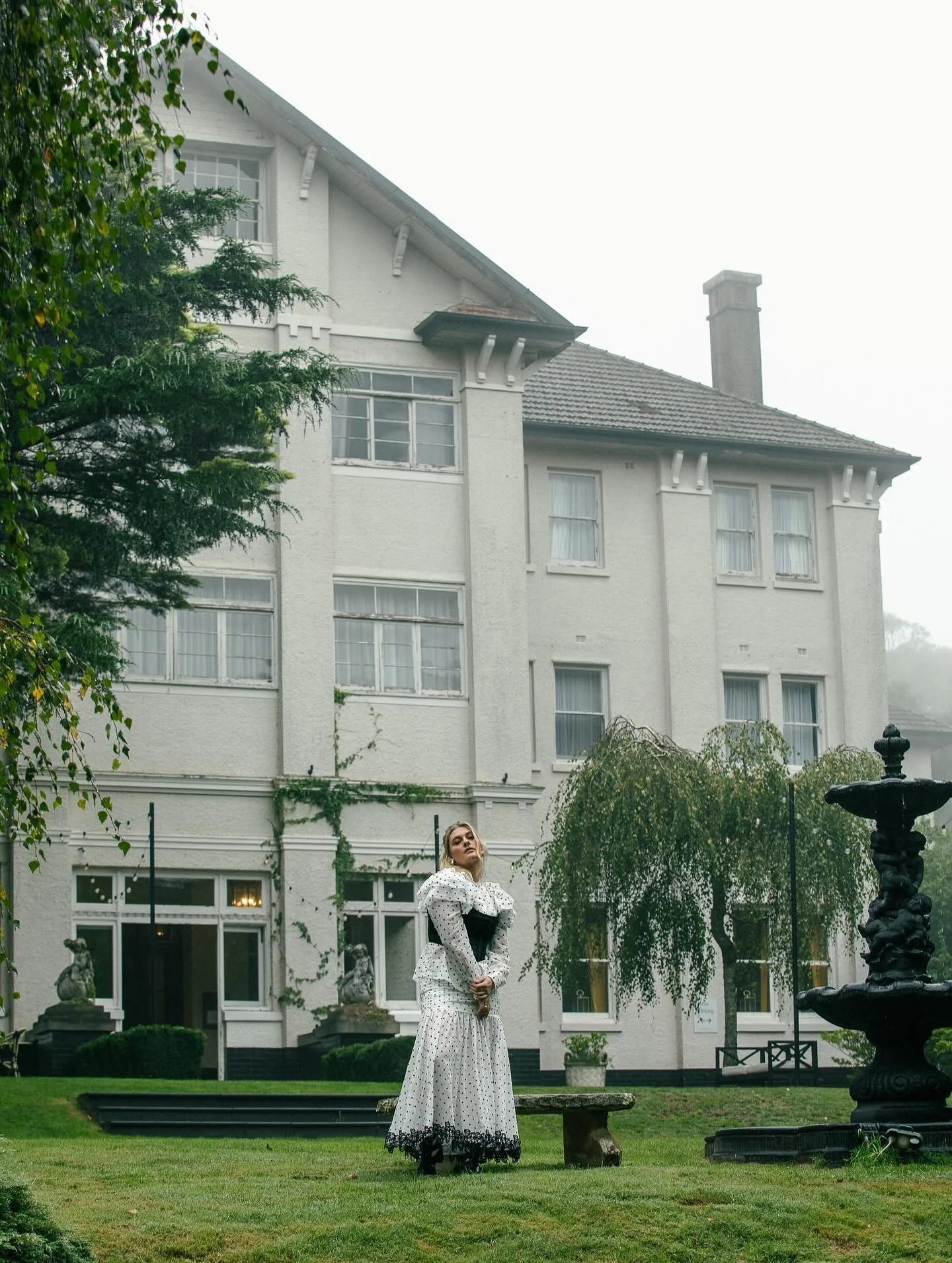 The gorgeous @hayleyxanderwatkins is channeling Wuthering Heights vibes in this shoot with @jared1yons. 

@nicolajohnsonmakeup 

#TheRobertsonHotel #WutheringHeights #southernHighlandsNSW