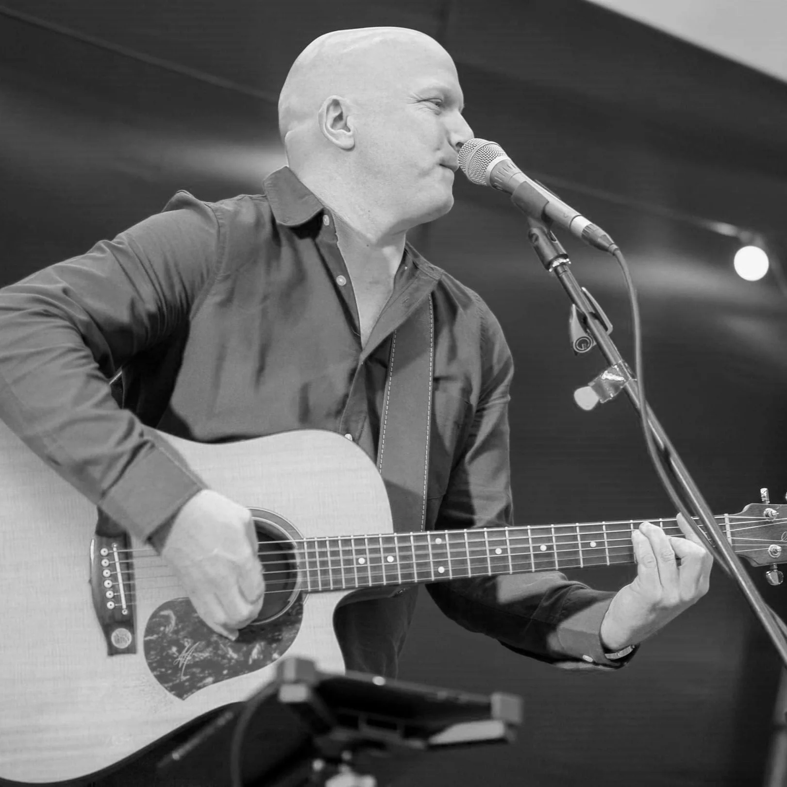 Sunday Sessions Live Music with Jordan Mills