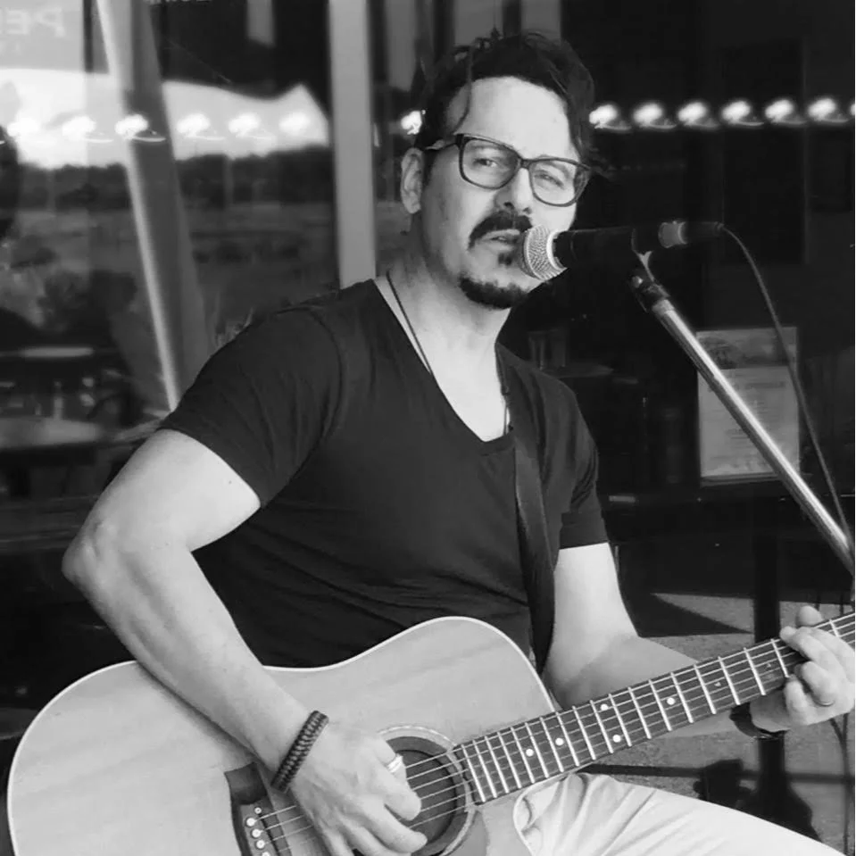 Sunday Sessions Live Music with William Paul