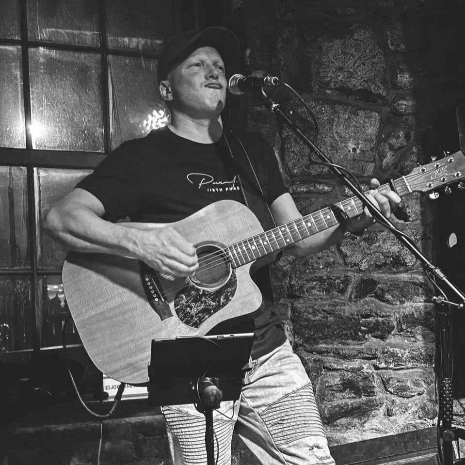 Sunday Sessions Live Music with Jordan Mills