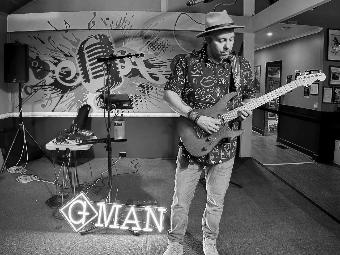 Sunday Sessions Live Music with G-Man