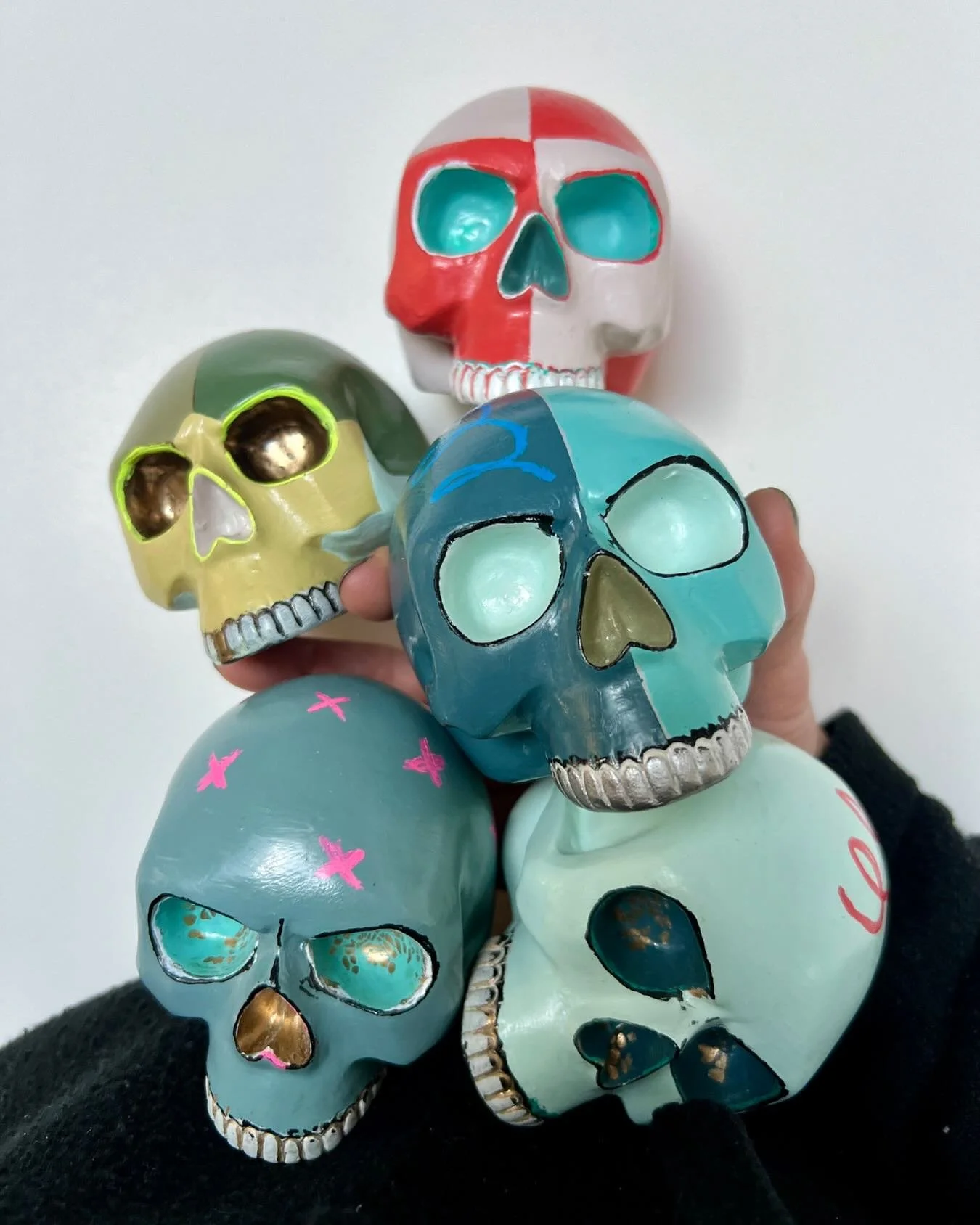 .
💀Not recommended for juggling💀