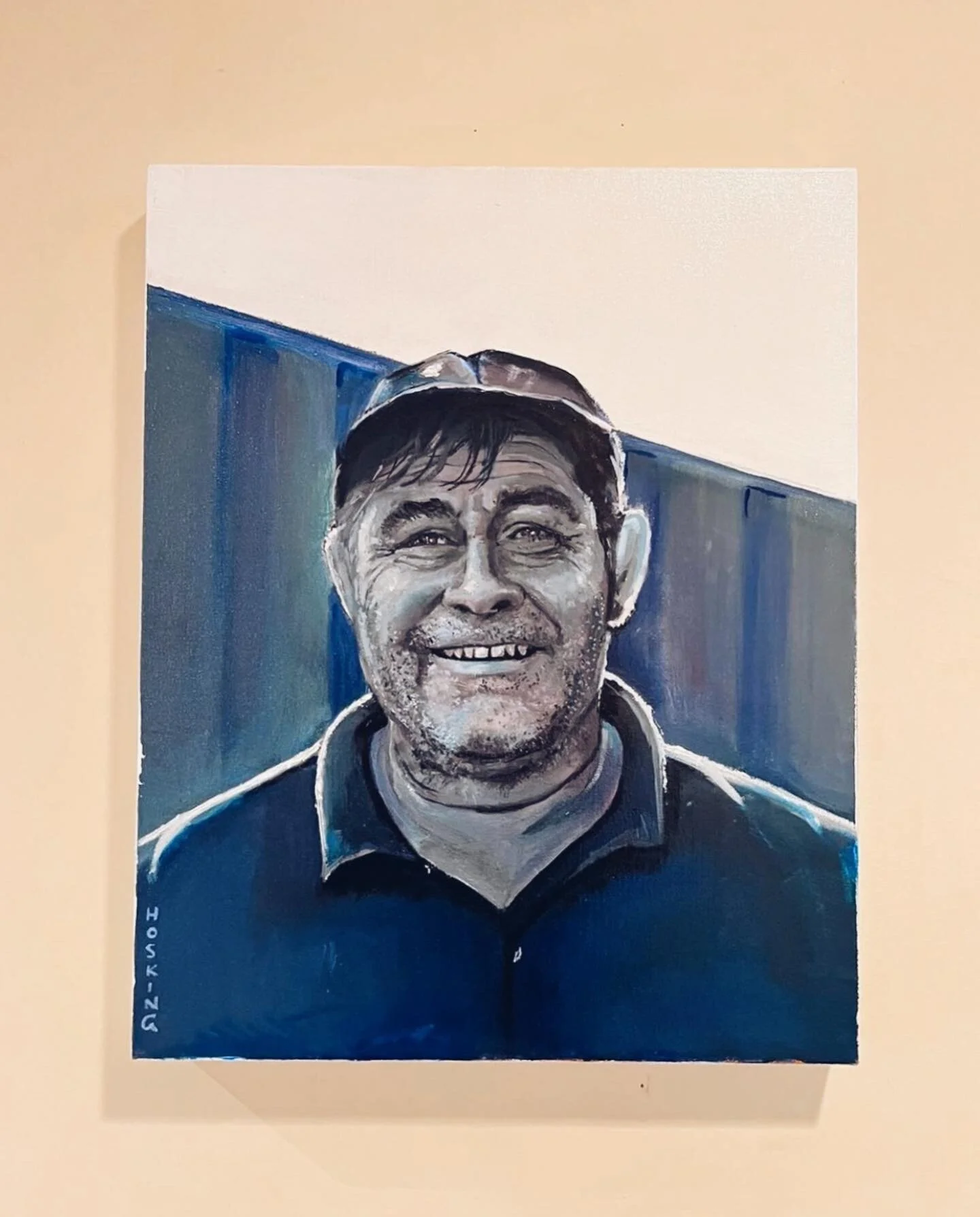 Last year I had the honour of paint the beautiful @chasing.chi father. Commission by Bestest of friend @gracie_thompsonn . In painting this portrait of Pat, I got the privilege of growing beautiful friendships with these to strong, creative women and