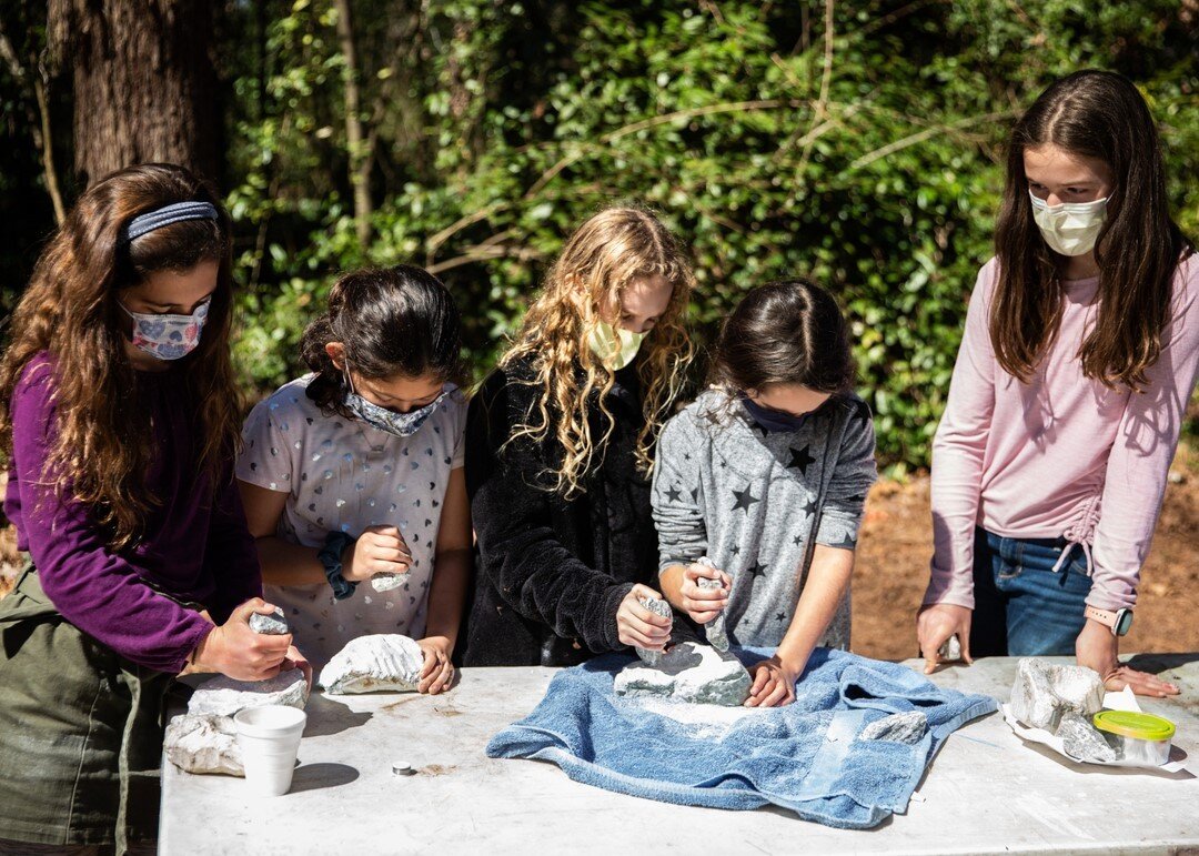 Grade 4 has enjoyed not only this beautiful weather but also learning how to carve soapstone! The soapstone the students were carving act was actually found locally here in Georgia.⠀⠀⠀⠀⠀⠀⠀⠀⠀
***⠀⠀⠀⠀⠀⠀⠀⠀⠀
We are Chipping Away at the Annual Fund to rea