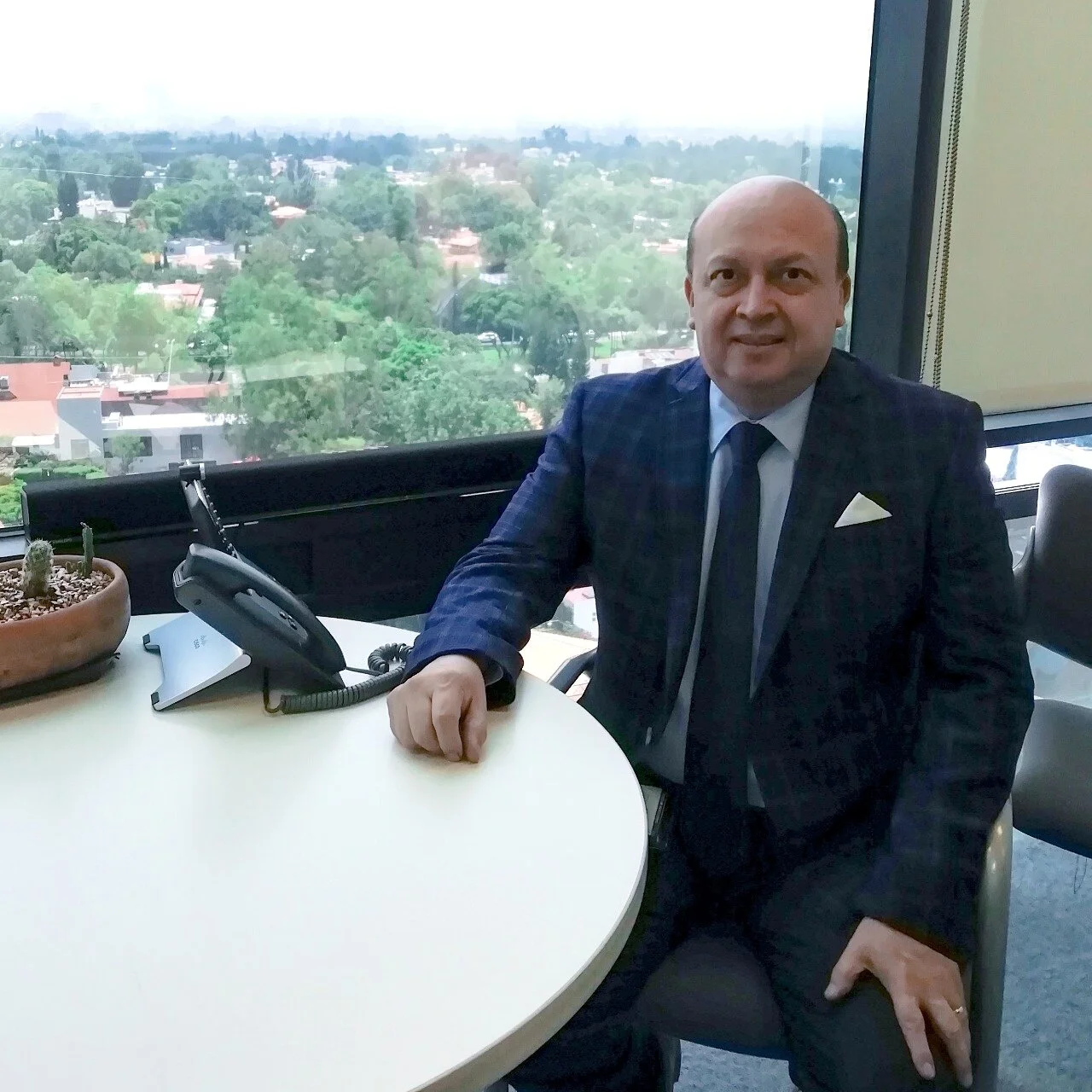 Dr. Alejandro Lara Terrazas. Imágenes: Landsteiner Scientific.