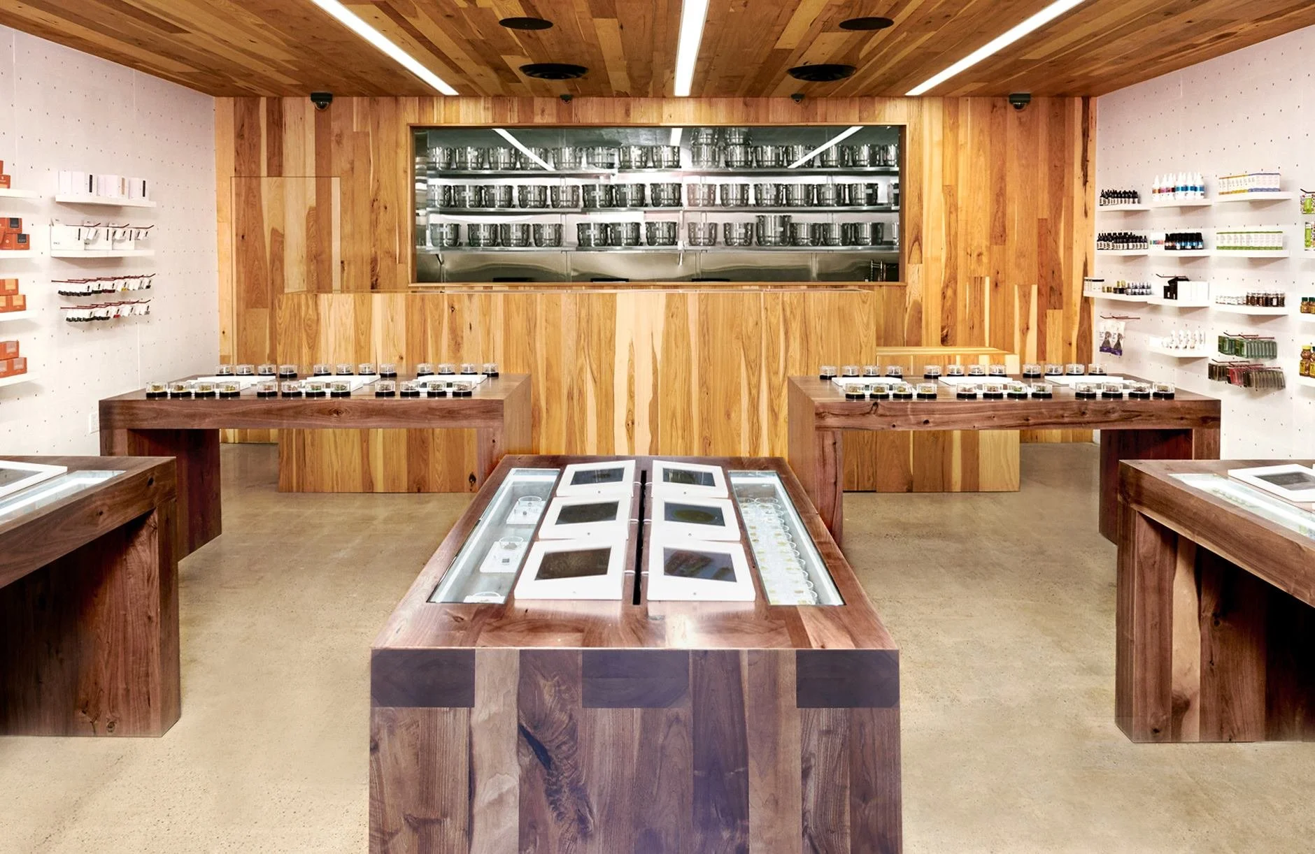 Dispensario de la compañía MedMen. Imágenes: MedMen.com.