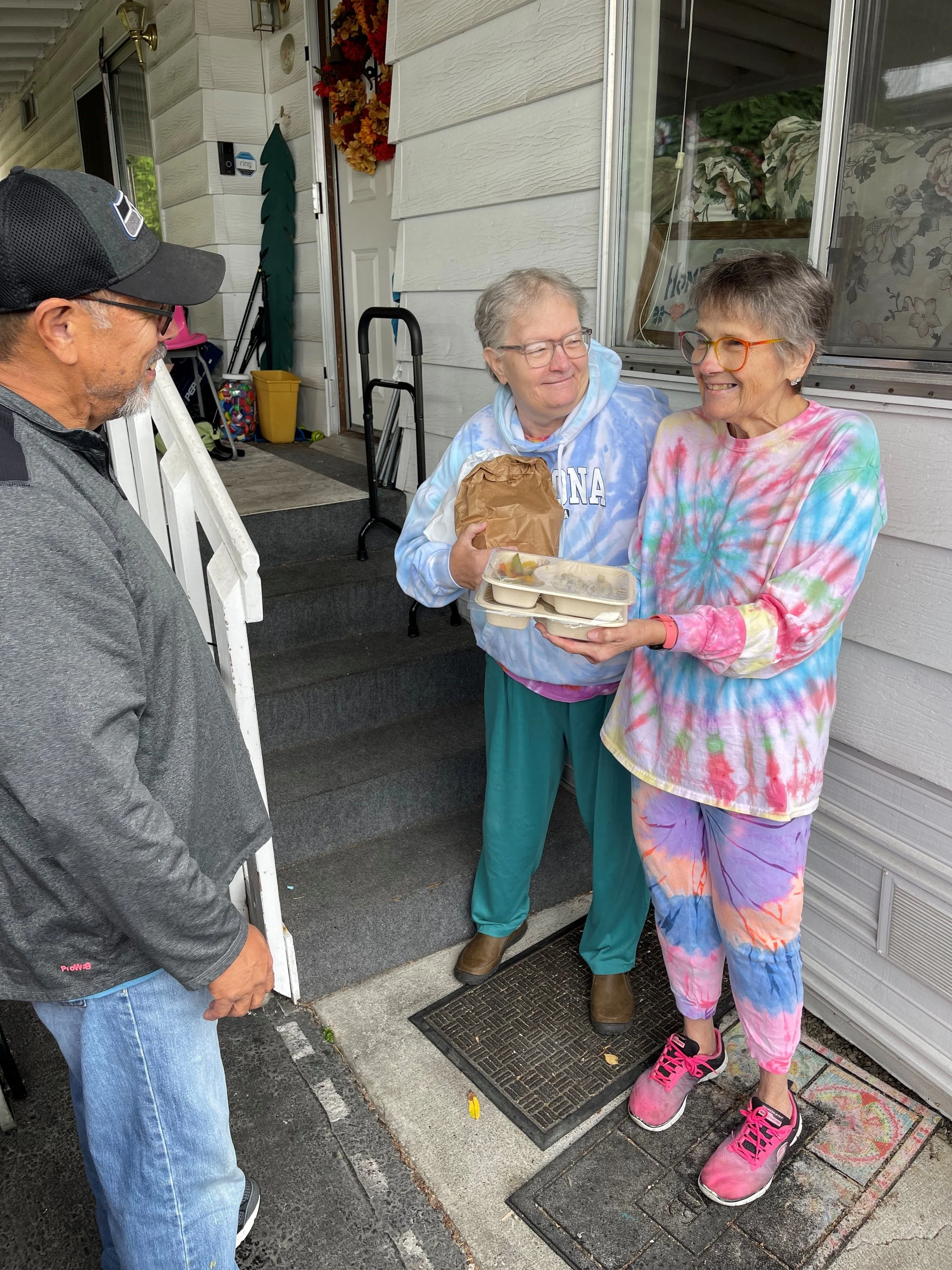 Shop 5% Friday on January 24th to Support Skagit Meals on Wheels