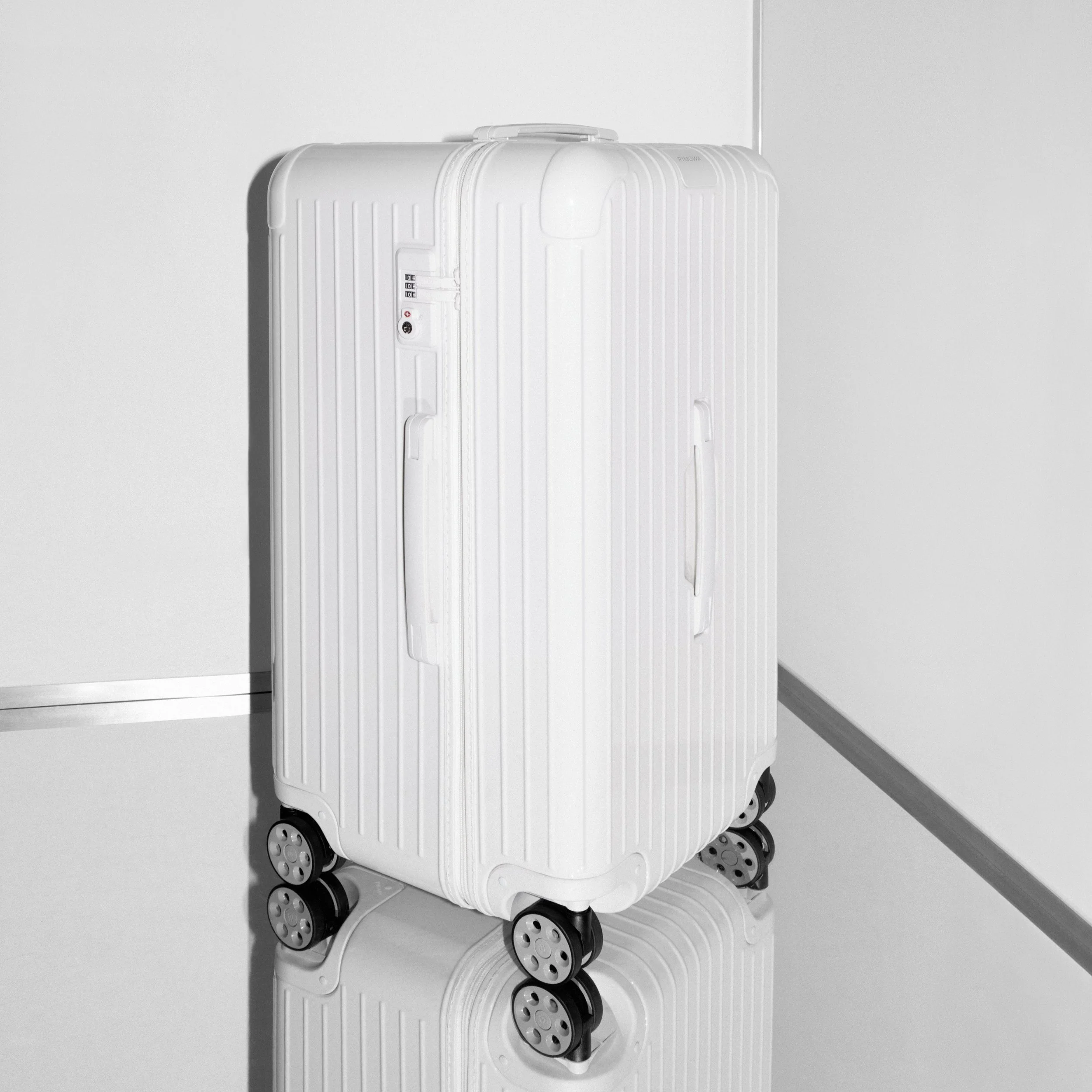Rimowa — MINOSHIN