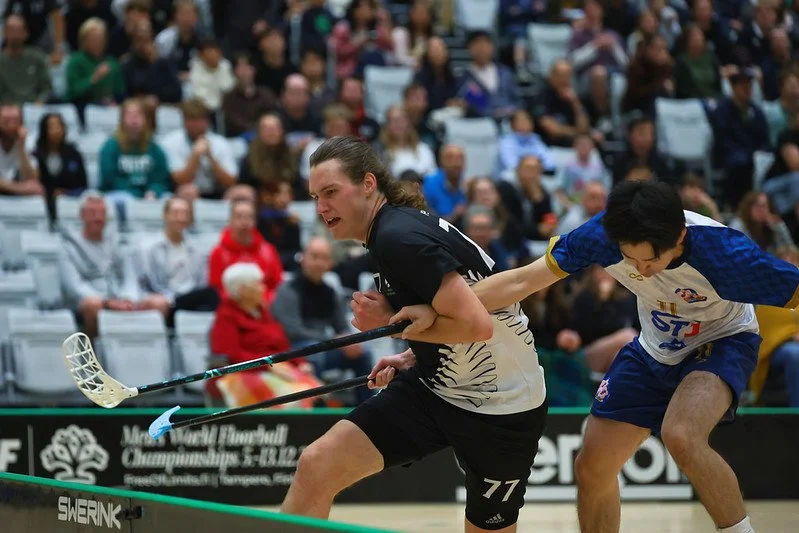 Debut wins, placing battles and qualification drama mark Day 6 