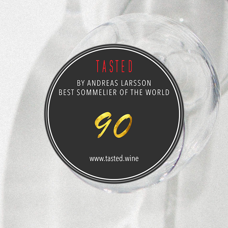 Domaine du Carrelet noté 90 sur 100 par Andreas Larsson, Best Sommelier of the World, pour son vin 100 % Merlot en AOC Bordeaux.