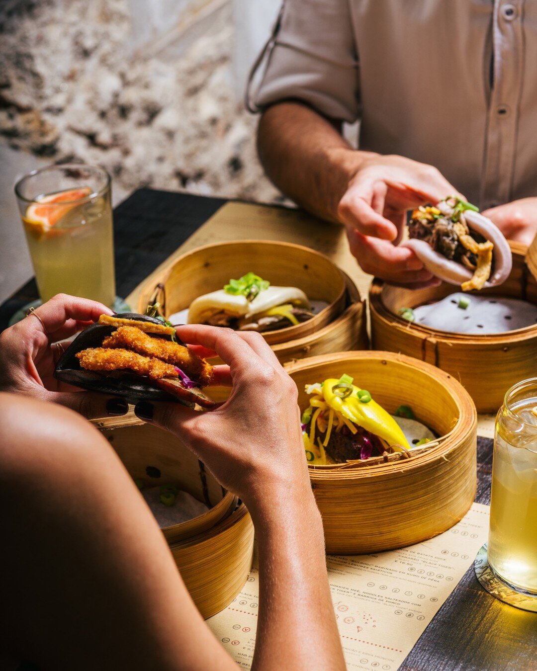 Do you know the best way to choose your favourite Bao? Try them all out!

Sea bass, Chinese aubergine, crispy chicken, bacon, Peking duck,.... It's impossible to resist just one! 🤤 With which one?
