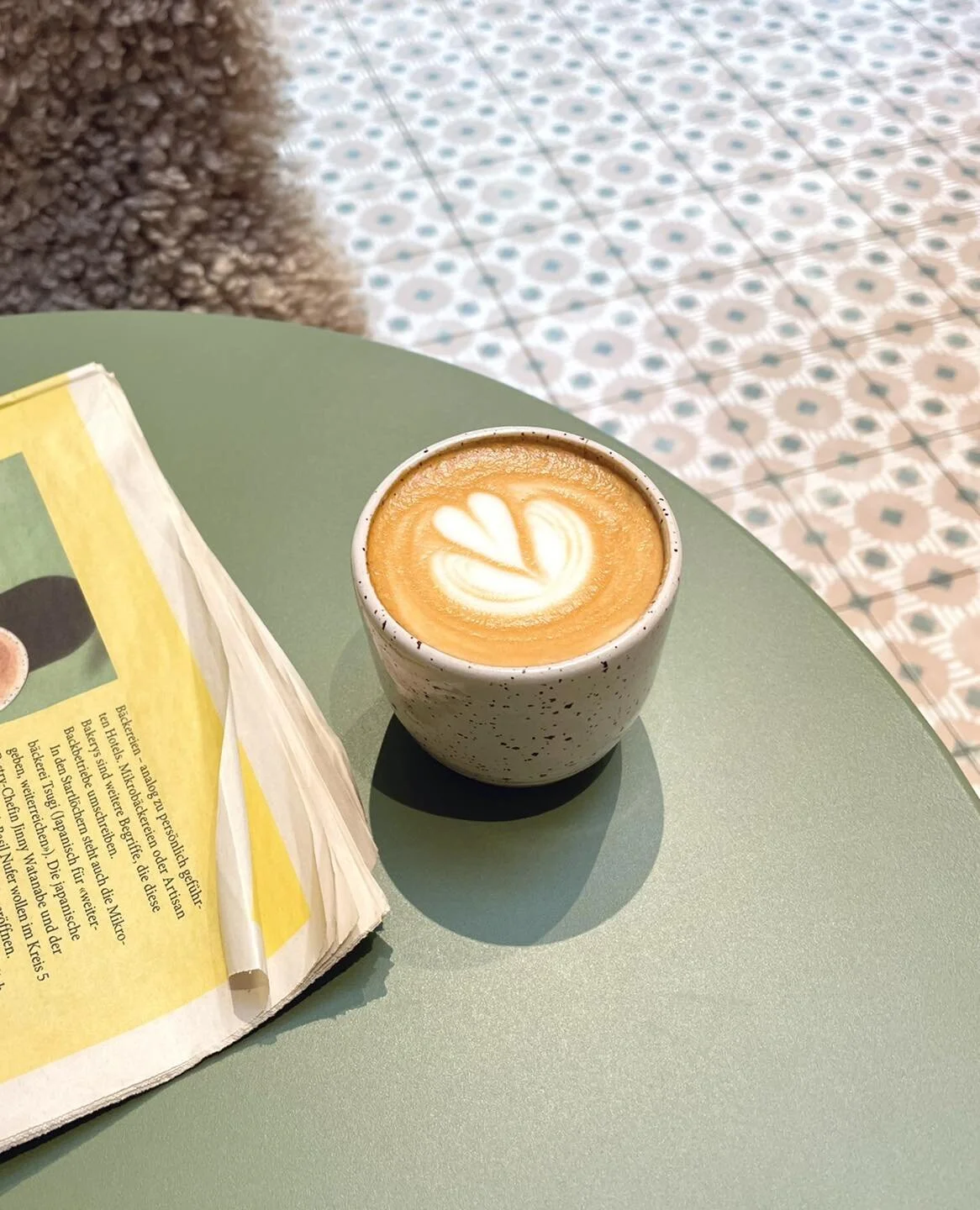 ..weil der Morgen den Tag macht☕️🫶🏼

#altstetten #latteart #viennoserie #coffee #croissant #tasty #chocolatine #foodlover #painauchocolat #chocolat #letzibach #love #Sweet #baking #frenchpastry #lepetitmarais #bakery #z&uuml;rich #pastry #pastrysho