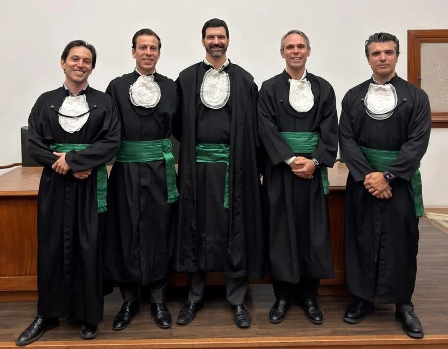 Reparo das roturas grandes e extensas do manguito rotador com reforço da cabeça   longa do bíceps: estudo prospectivo randomizado